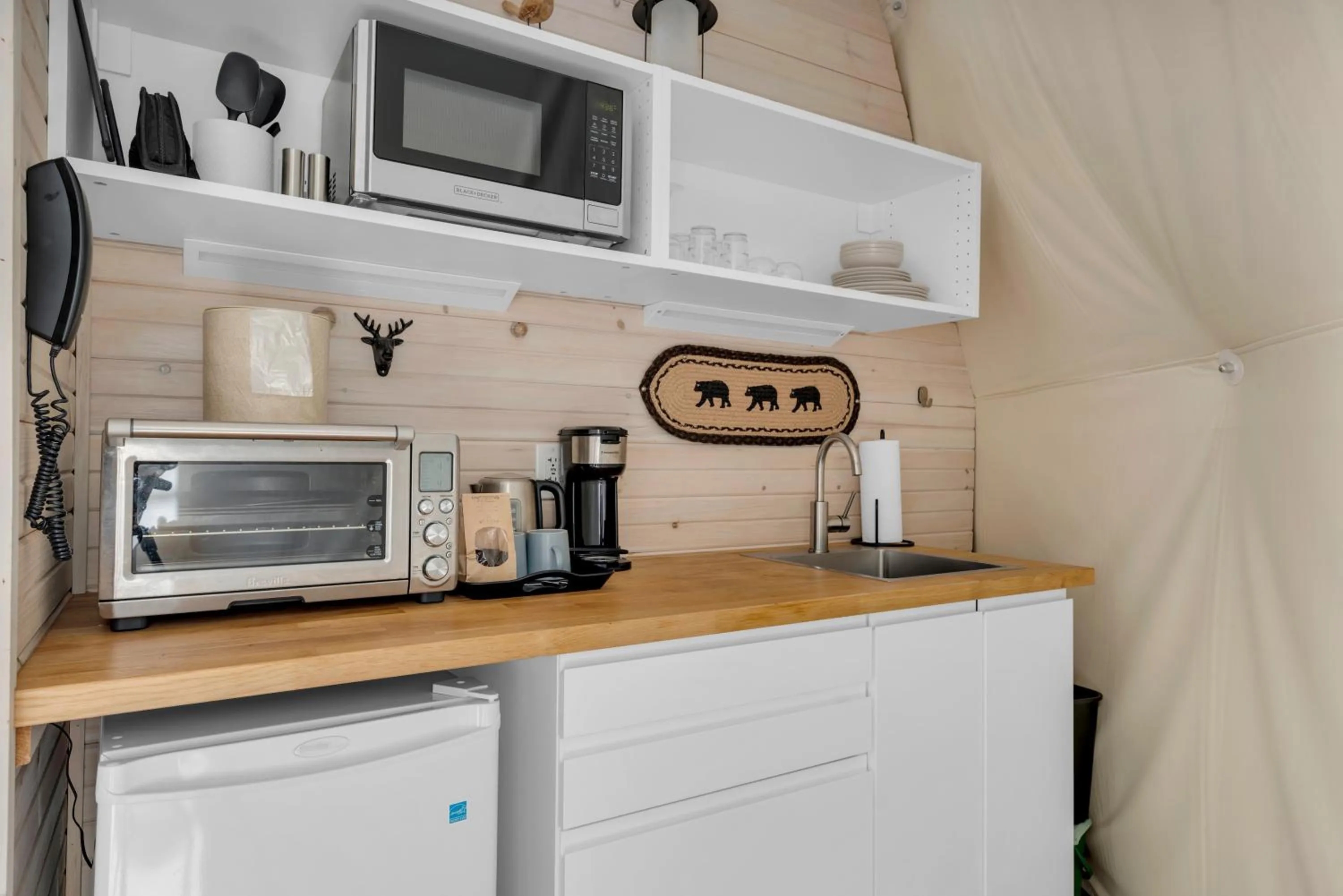 Coffee/tea facilities in White Point Beach Resort