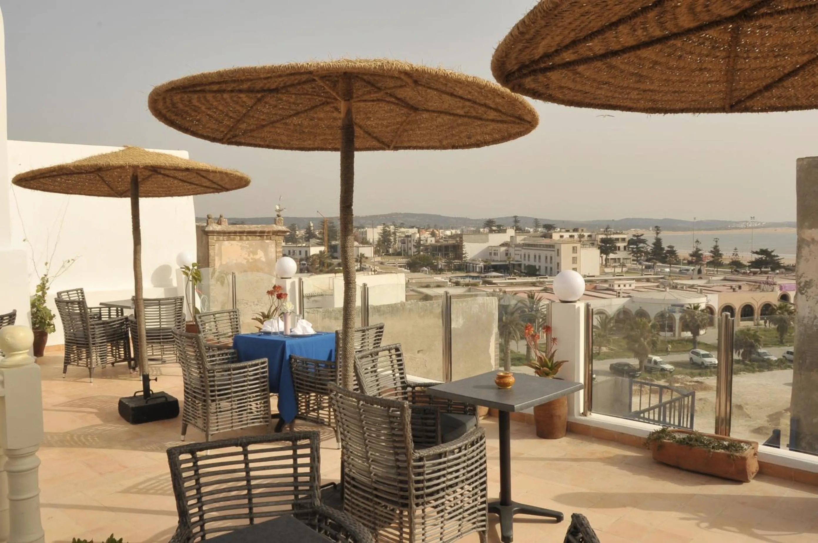 Restaurant/places to eat in Hotel Riad Ben Atar