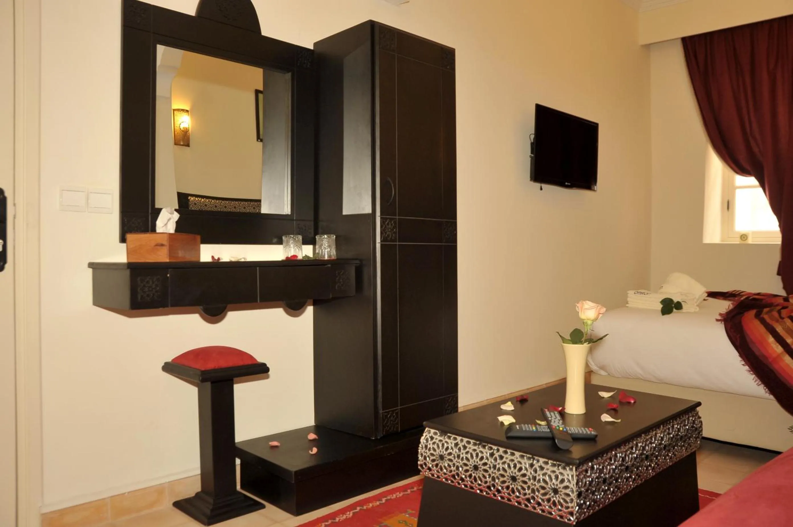 Photo of the whole room in Hotel Riad Ben Atar