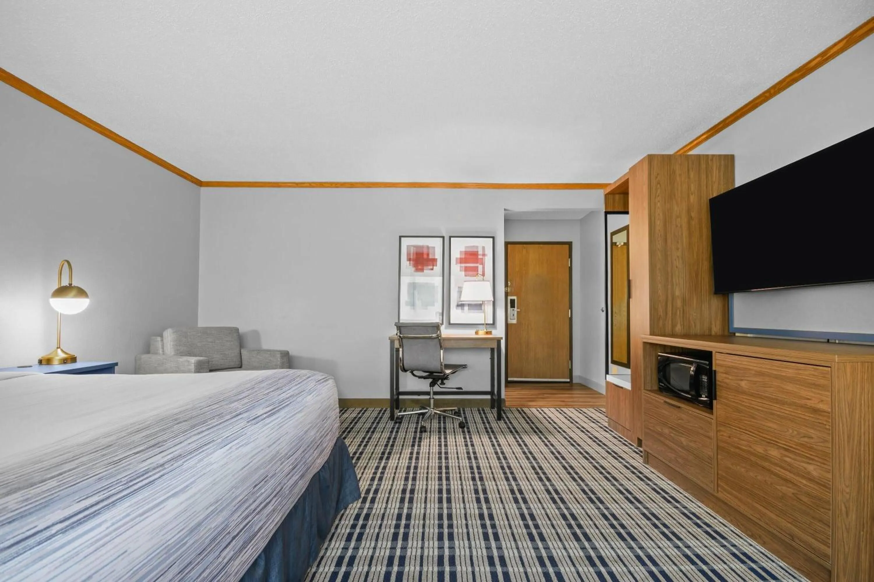 Photo of the whole room, Bed in AmericInn by Wyndham Virginia