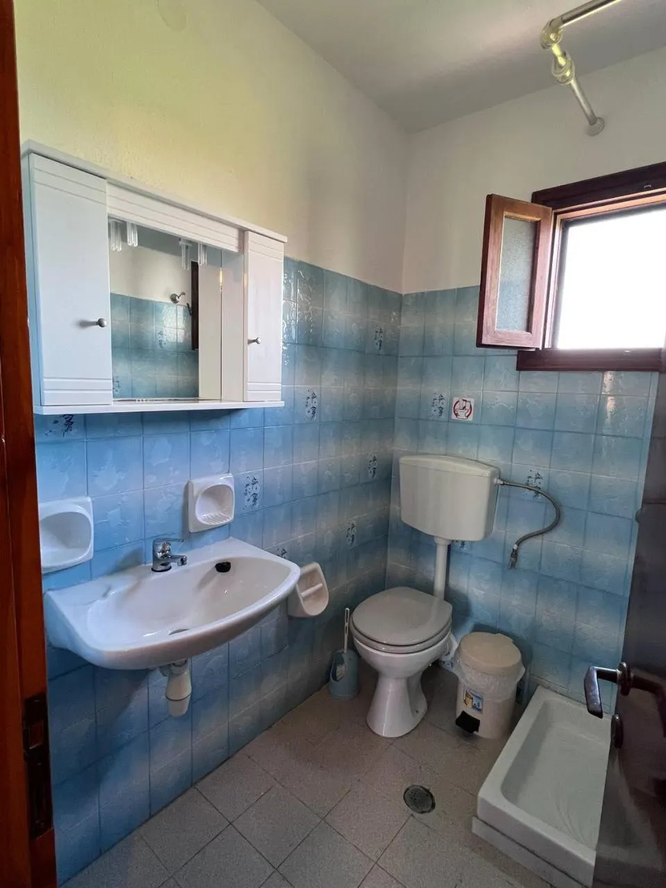 Shower in Gian Petro Apartments