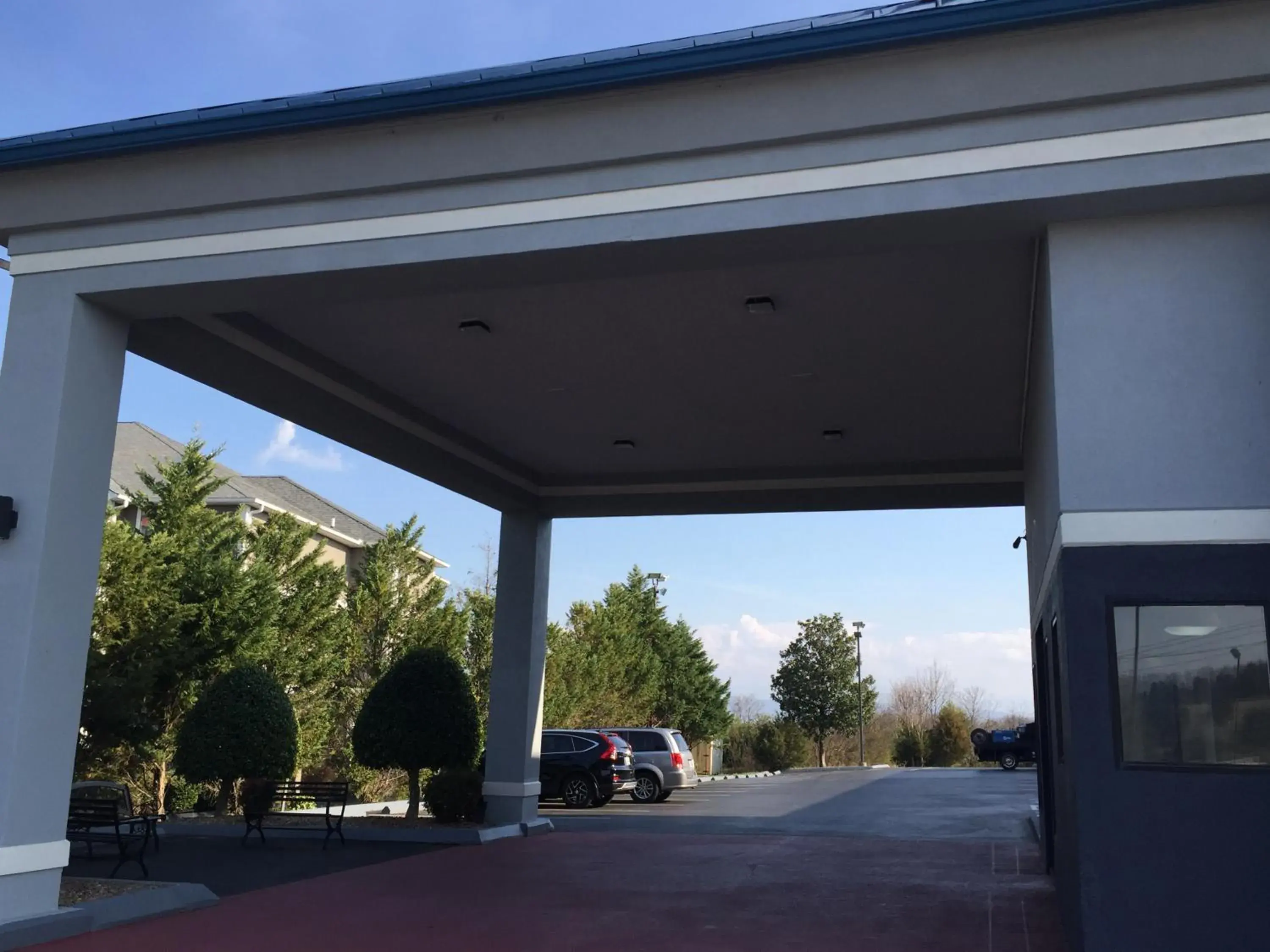 Property building in Super 8 by Wyndham Dandridge Property building in Super 8 by Wyndham Dandridge