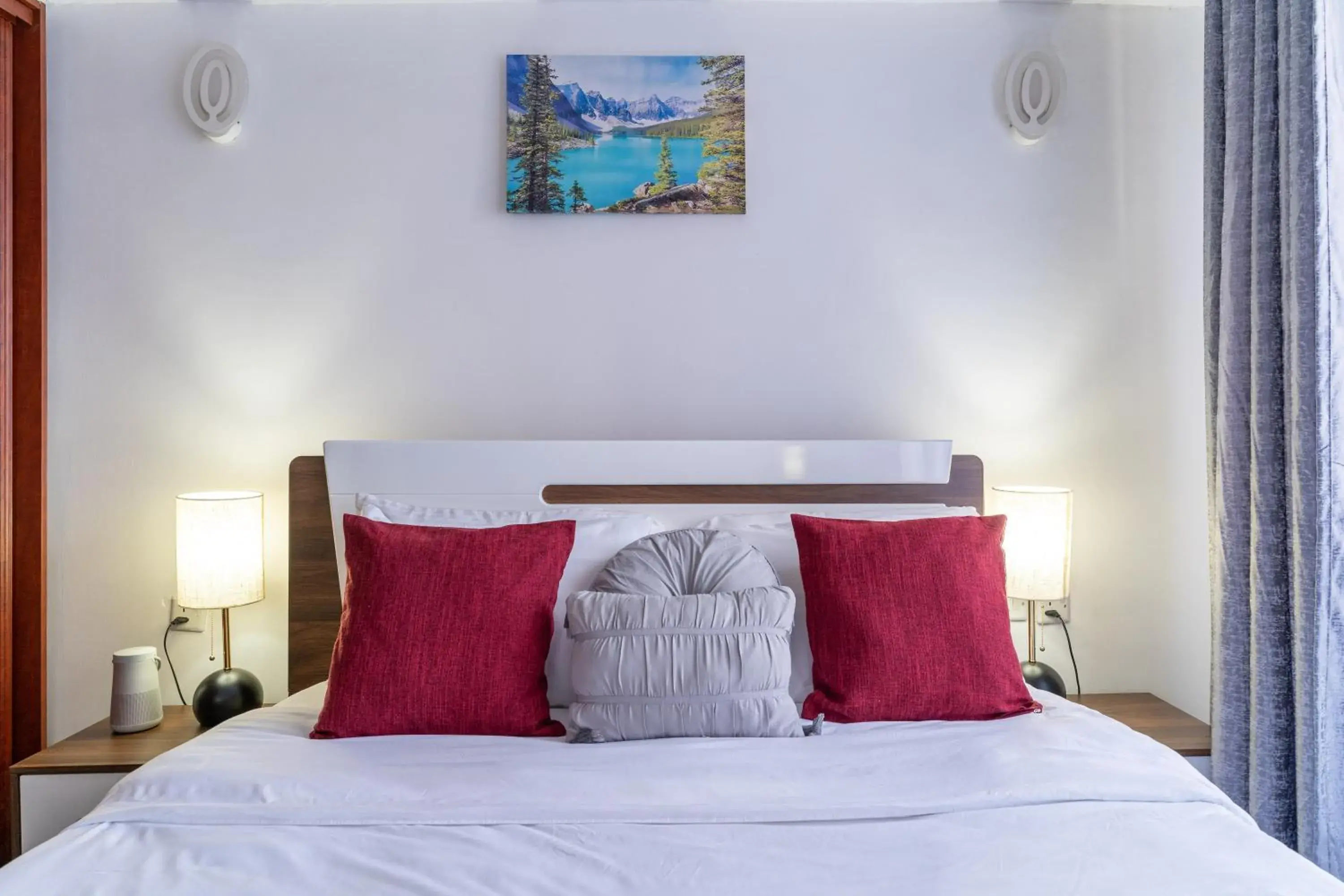 Luxurious-2 bedroom apartment with a swimming pool in Kilimani Nairobi Luxurious-2 bedroom apartment with a swimming pool in Kilimani Nairobi