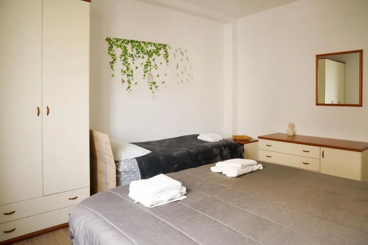 Bed in [Blu Kobler] - Ampio appartamento fronte mare