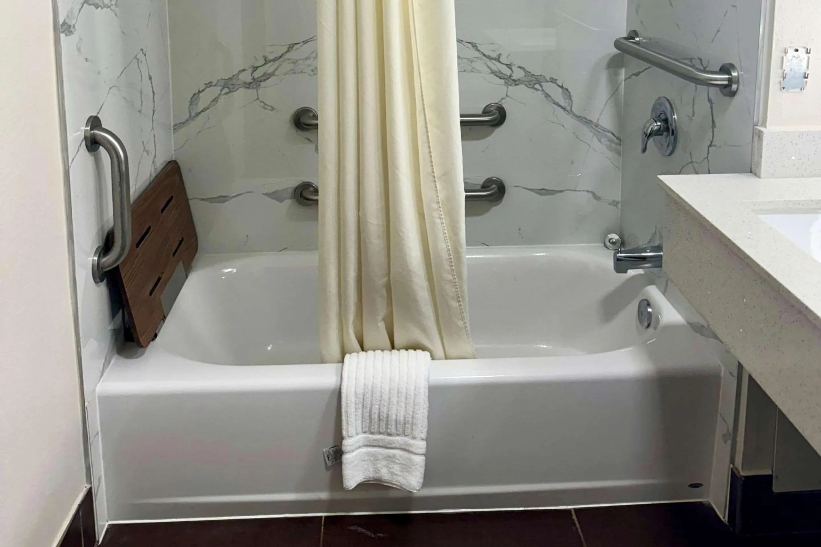 Bedroom in Quality Inn