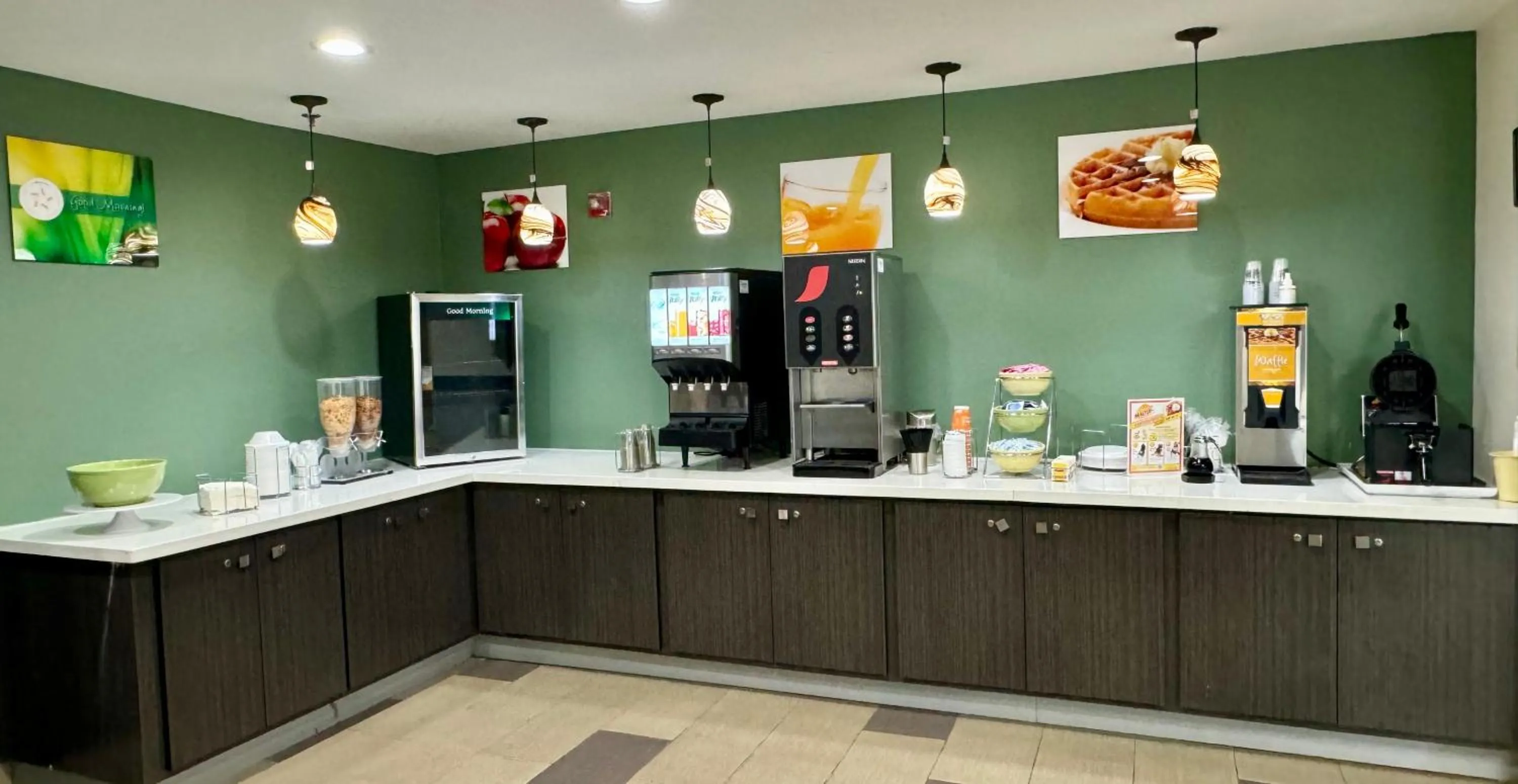 Breakfast in Quality Inn Sulphur - Lake Charles