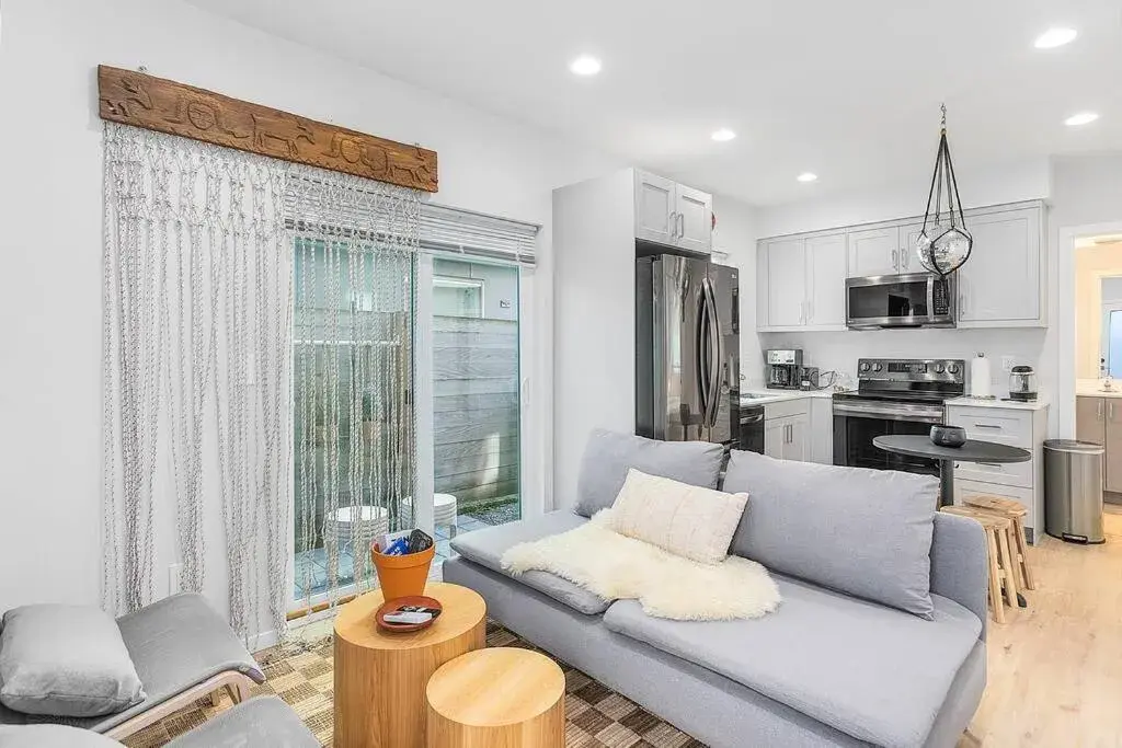 The Sweetest Suite - 91 Walkscore! The Sweetest Suite - 91 Walkscore!