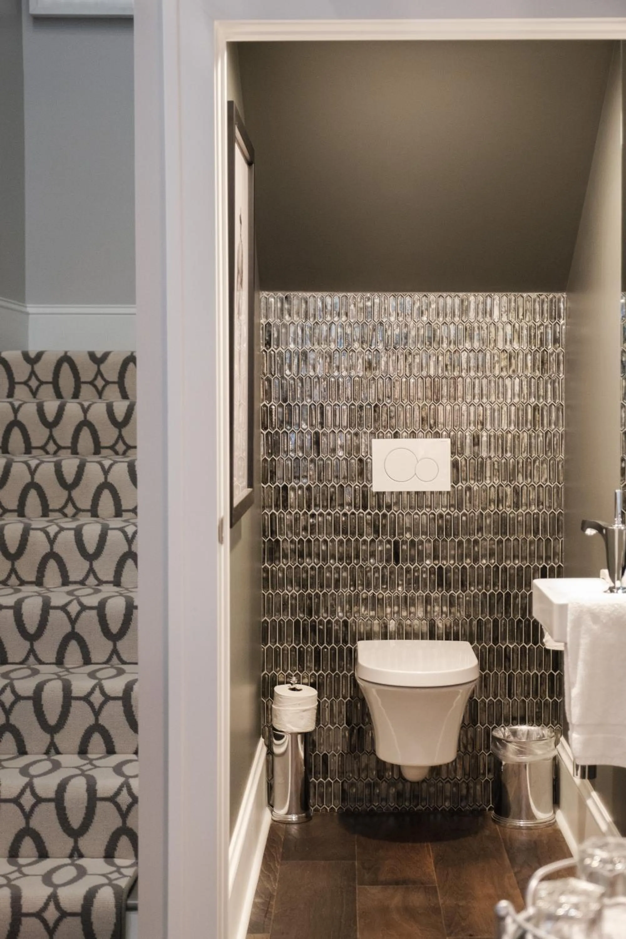 Bathroom in Stonehurst Place Bed & Breakfast