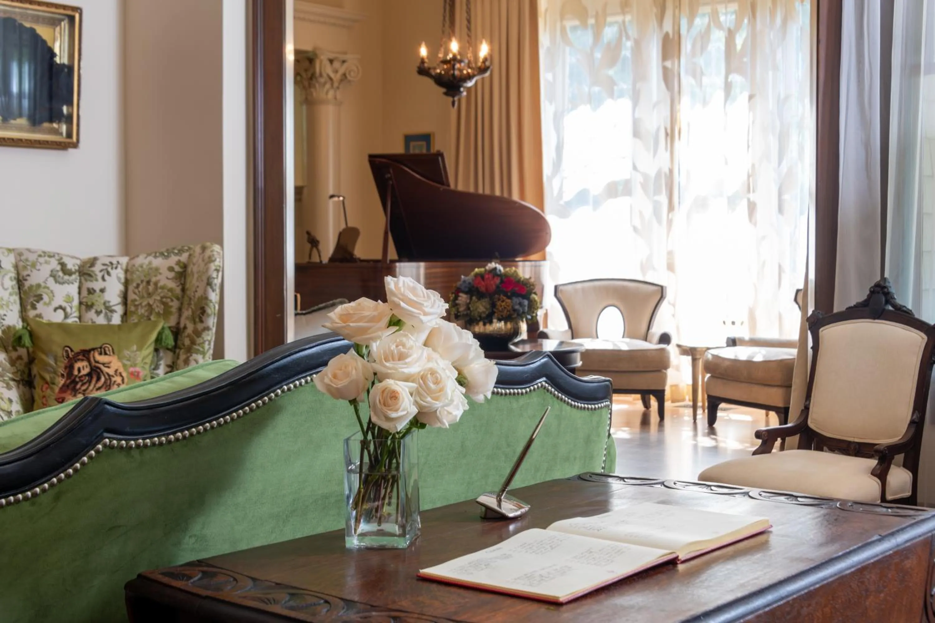 Living room in Stonehurst Place Bed & Breakfast