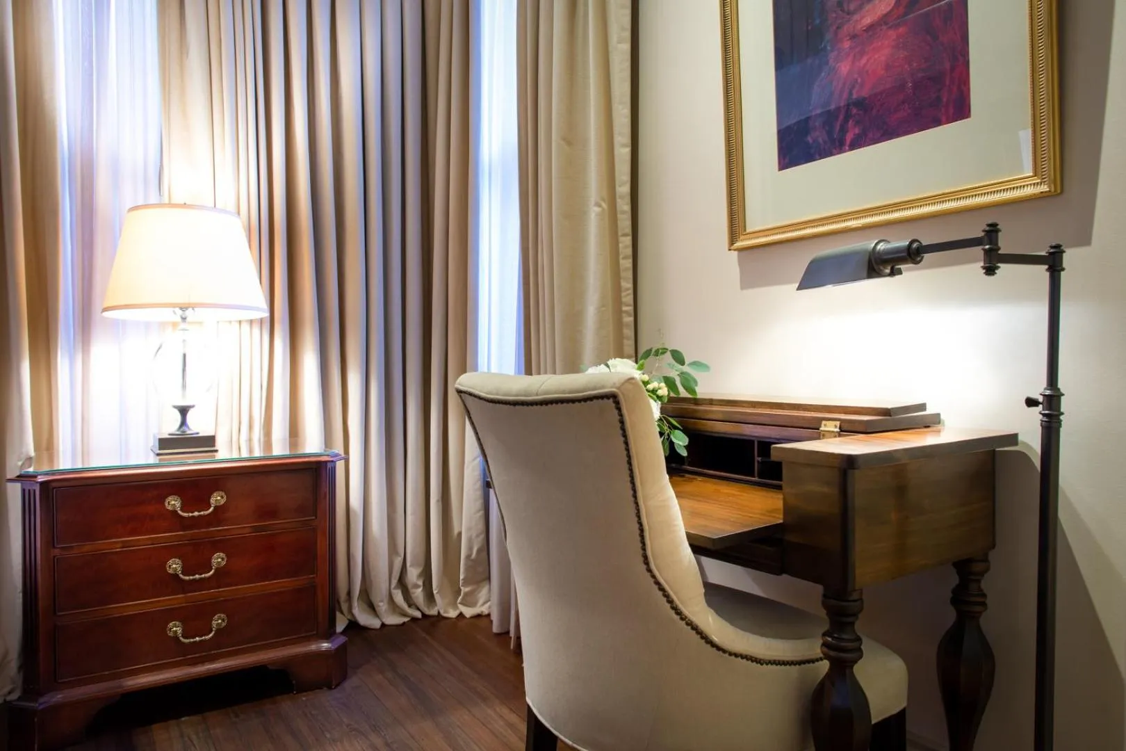 Bedroom in Stonehurst Place Bed & Breakfast