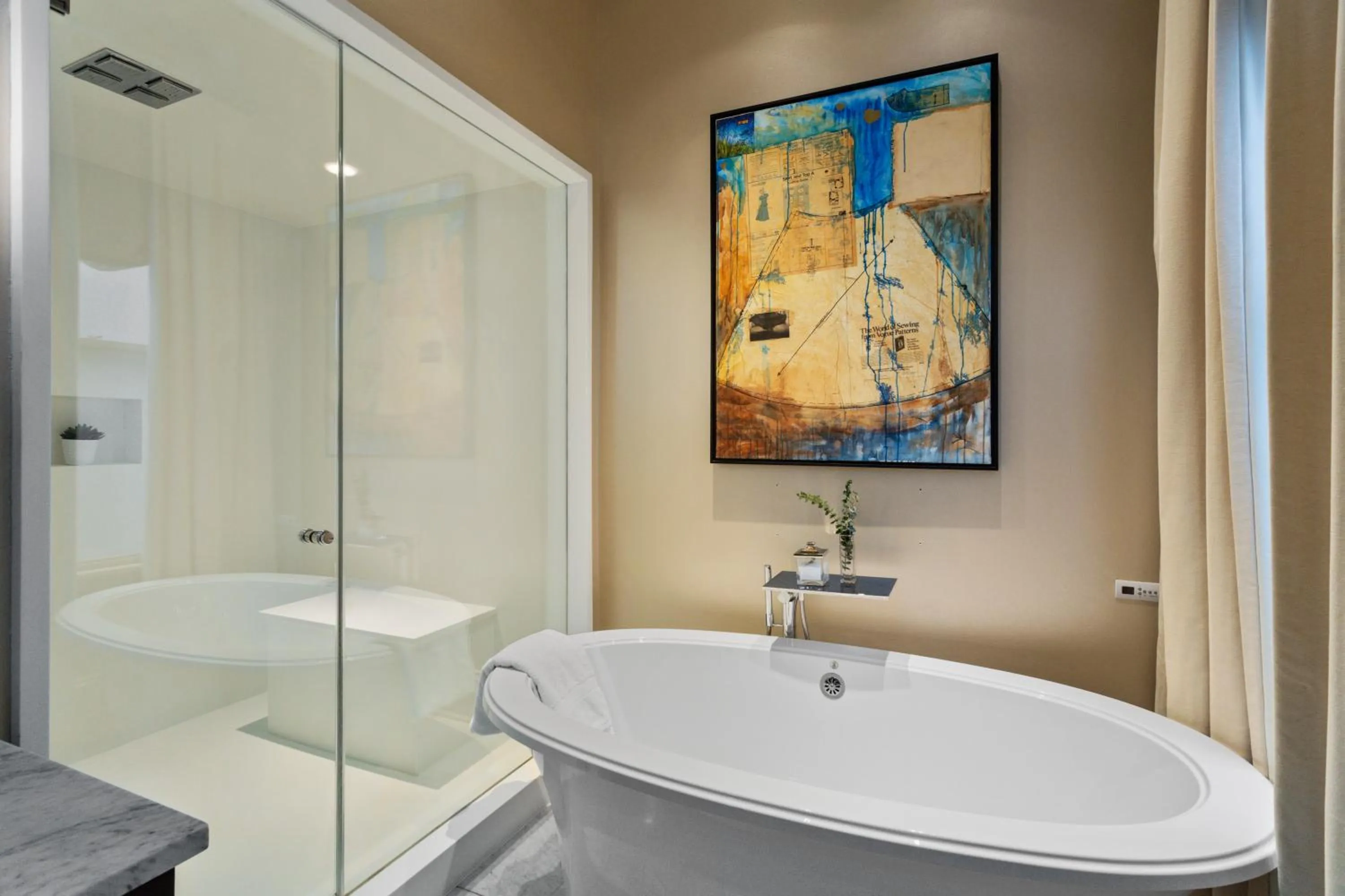 Shower in Stonehurst Place Bed & Breakfast