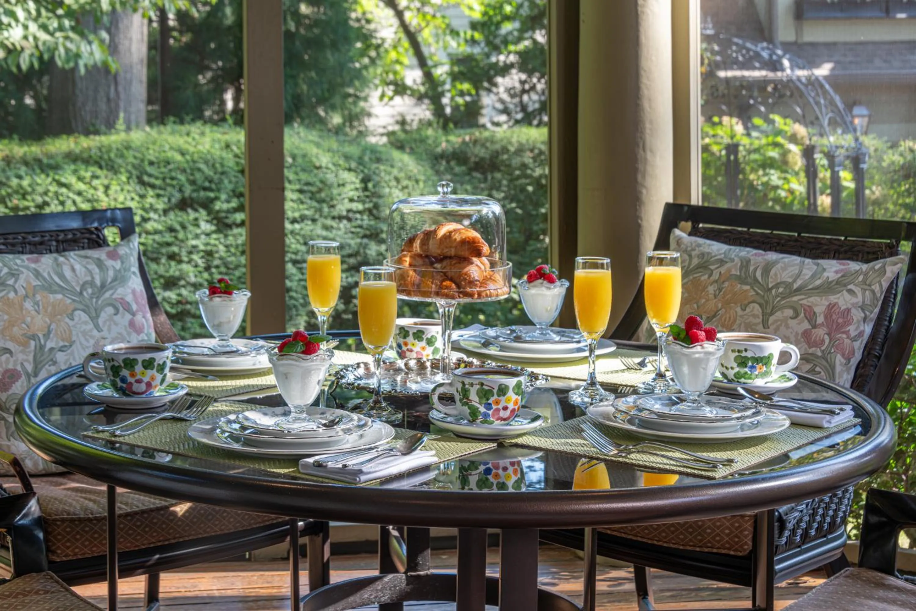 Patio in Stonehurst Place Bed & Breakfast