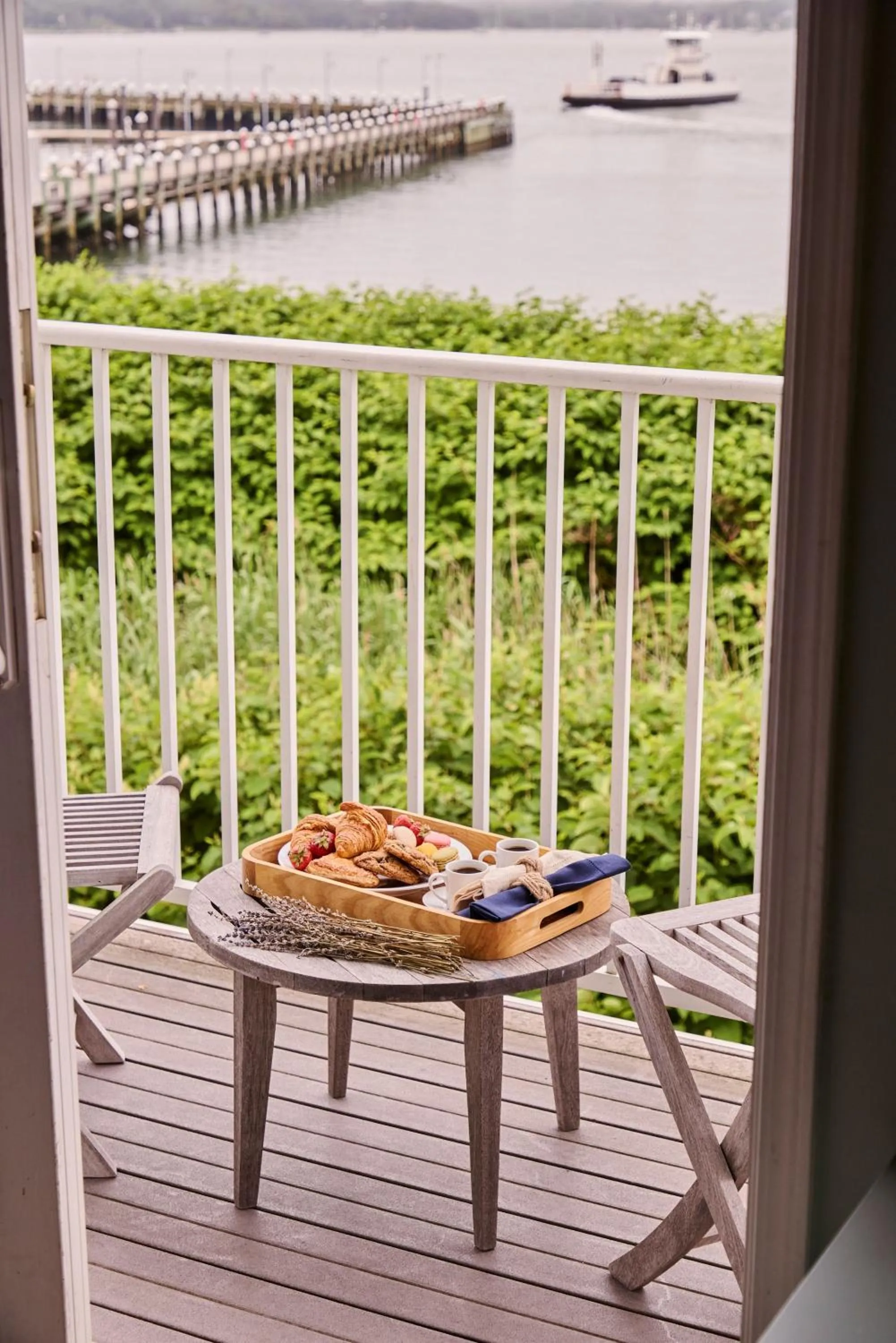 Balcony/Terrace in The Harbor Front Inn