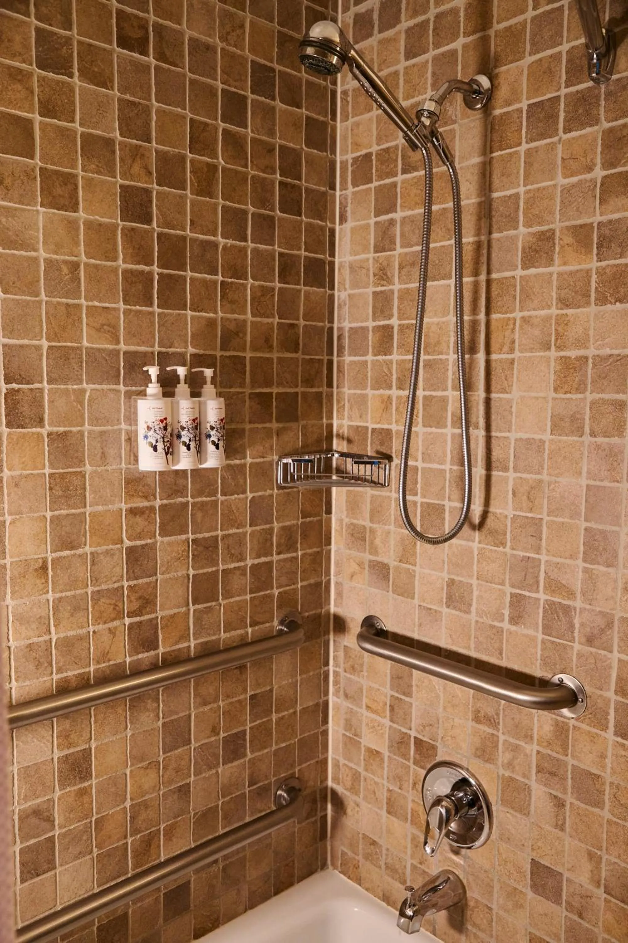 Shower in The Harbor Front Inn