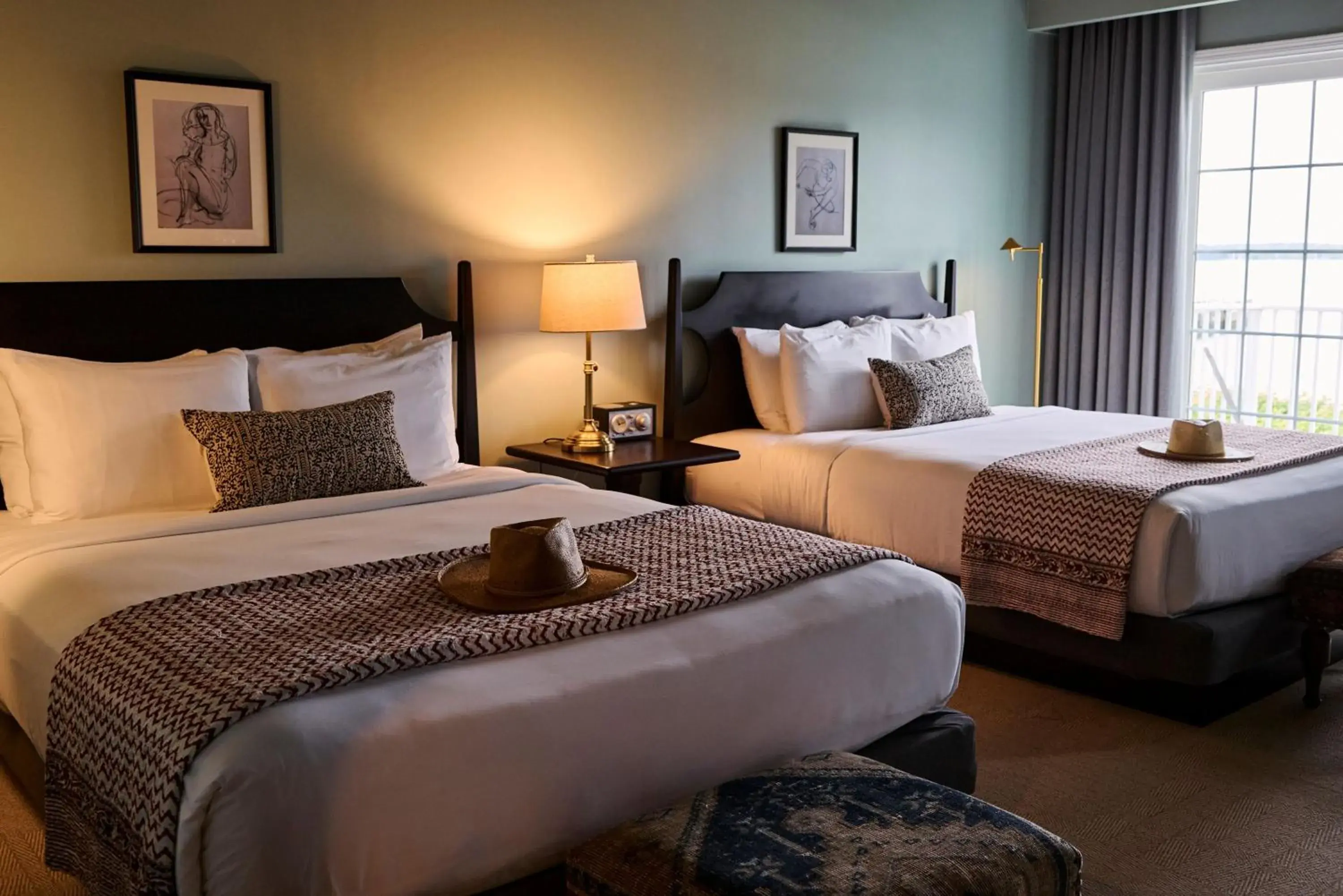 Bed in The Harbor Front Inn Bed in The Harbor Front Inn