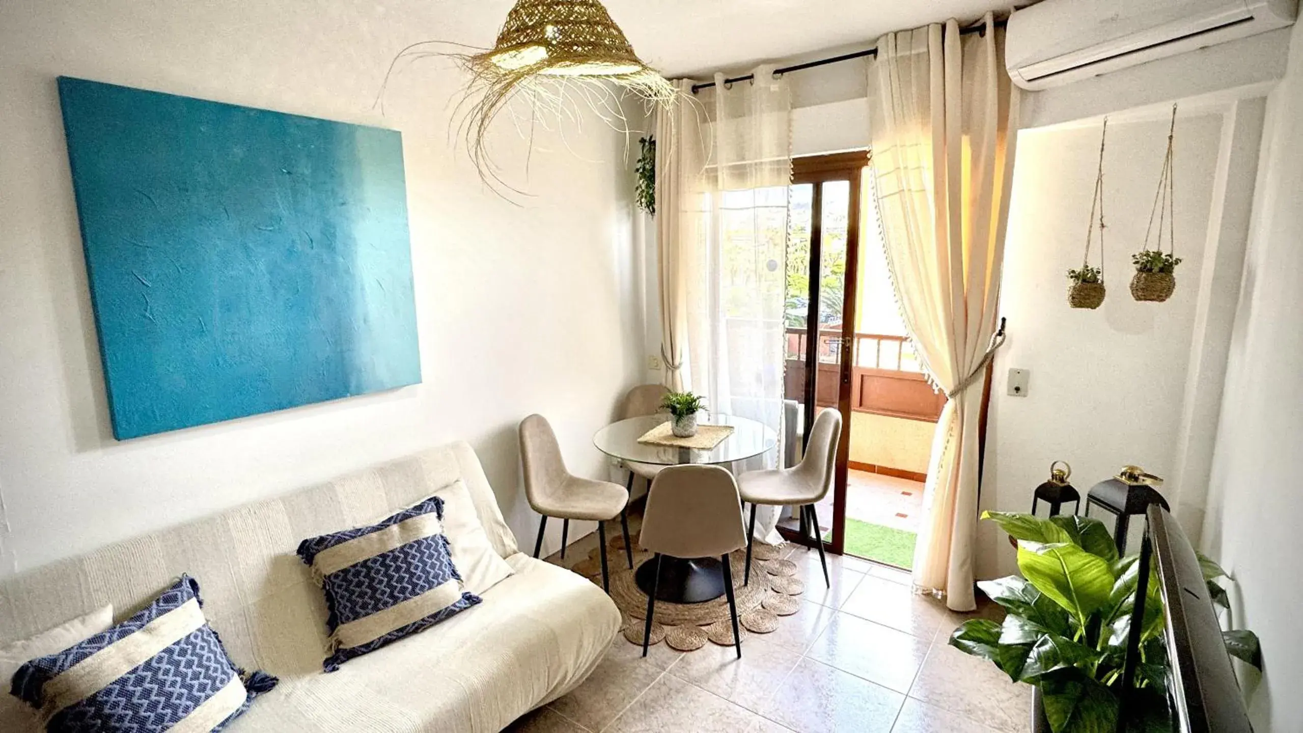 Bohemio Playa Los Cristianos by Deihu Experiences Bohemio Playa Los Cristianos by Deihu Experiences