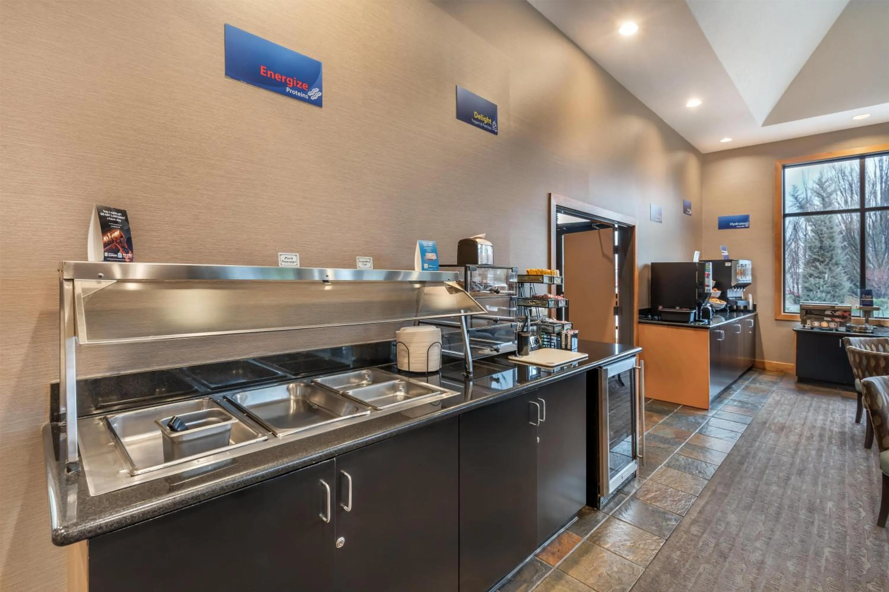 Breakfast in Best Western Windsor Inn