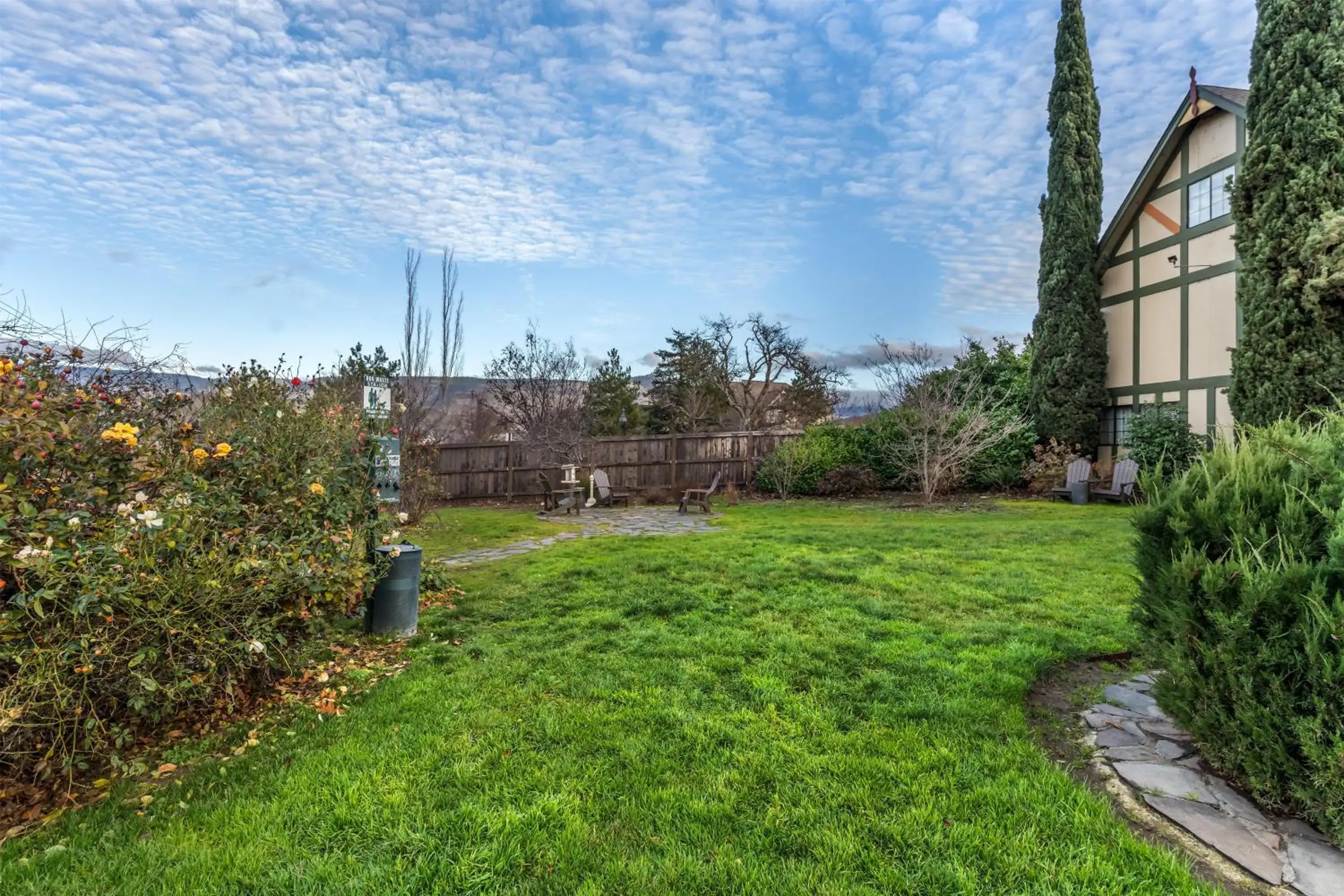 Property building in Best Western Windsor Inn Property building in Best Western Windsor Inn