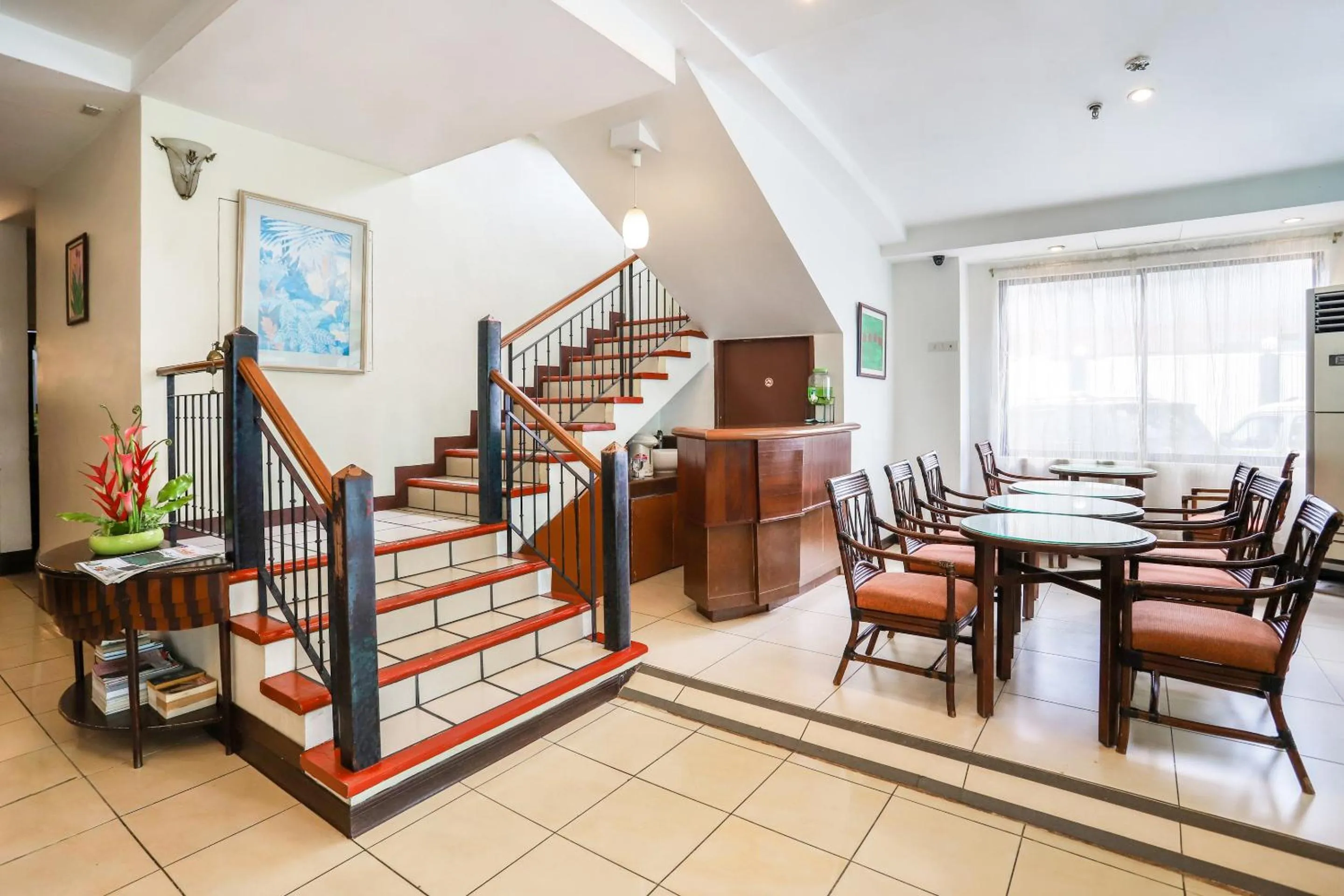 Lobby or reception in OYO 210 Apple Tree Suites