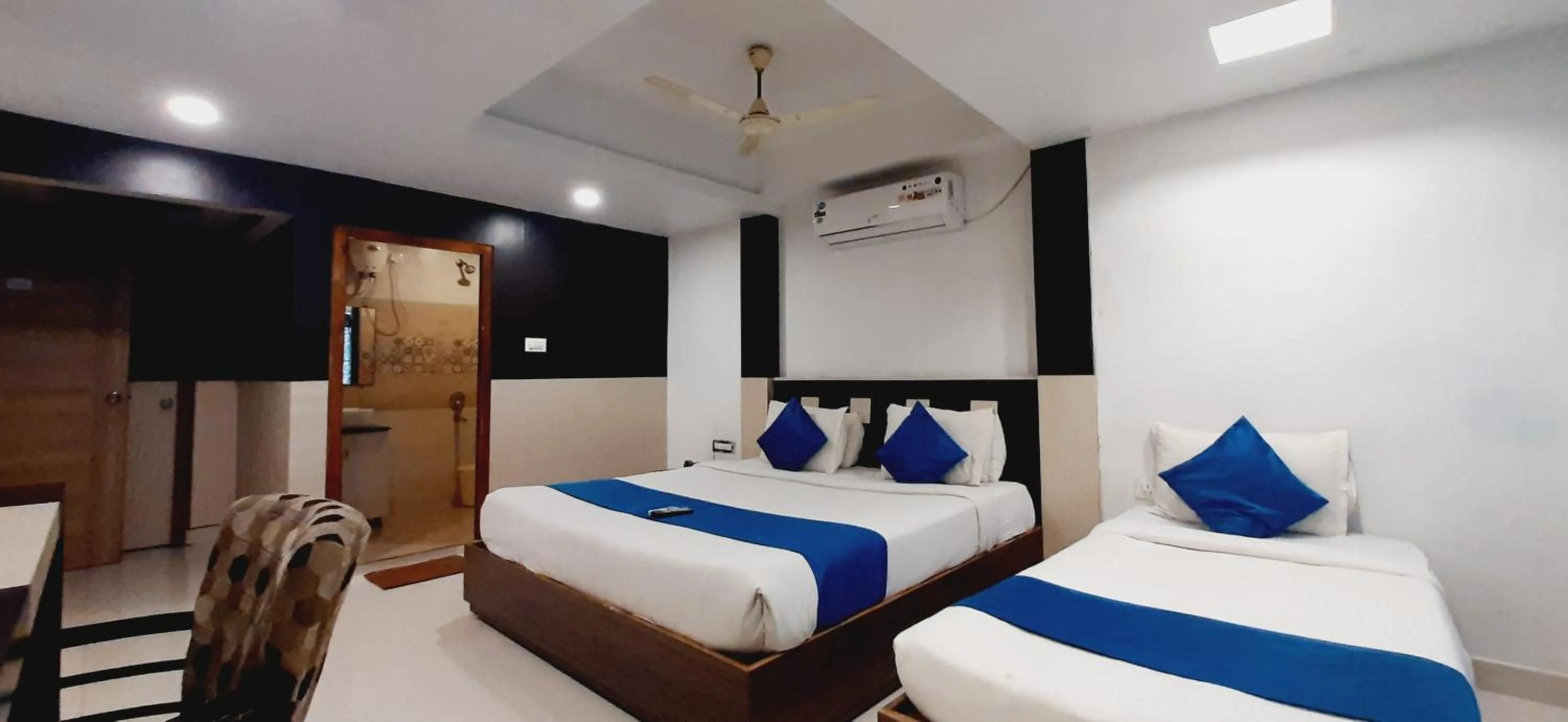 Bed in Hotel Kosala Vijayawada