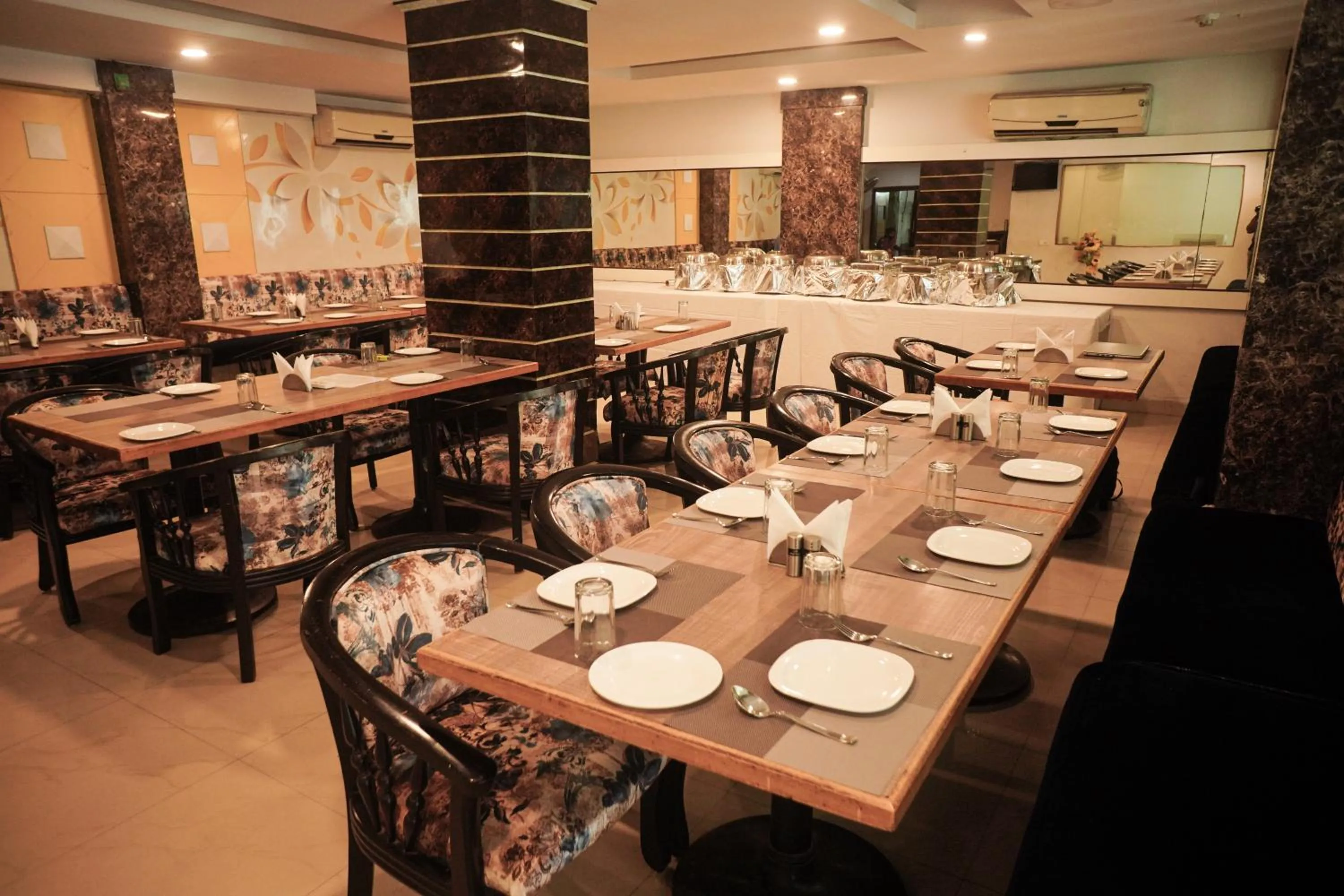Restaurant/places to eat in Hotel Kosala Vijayawada
