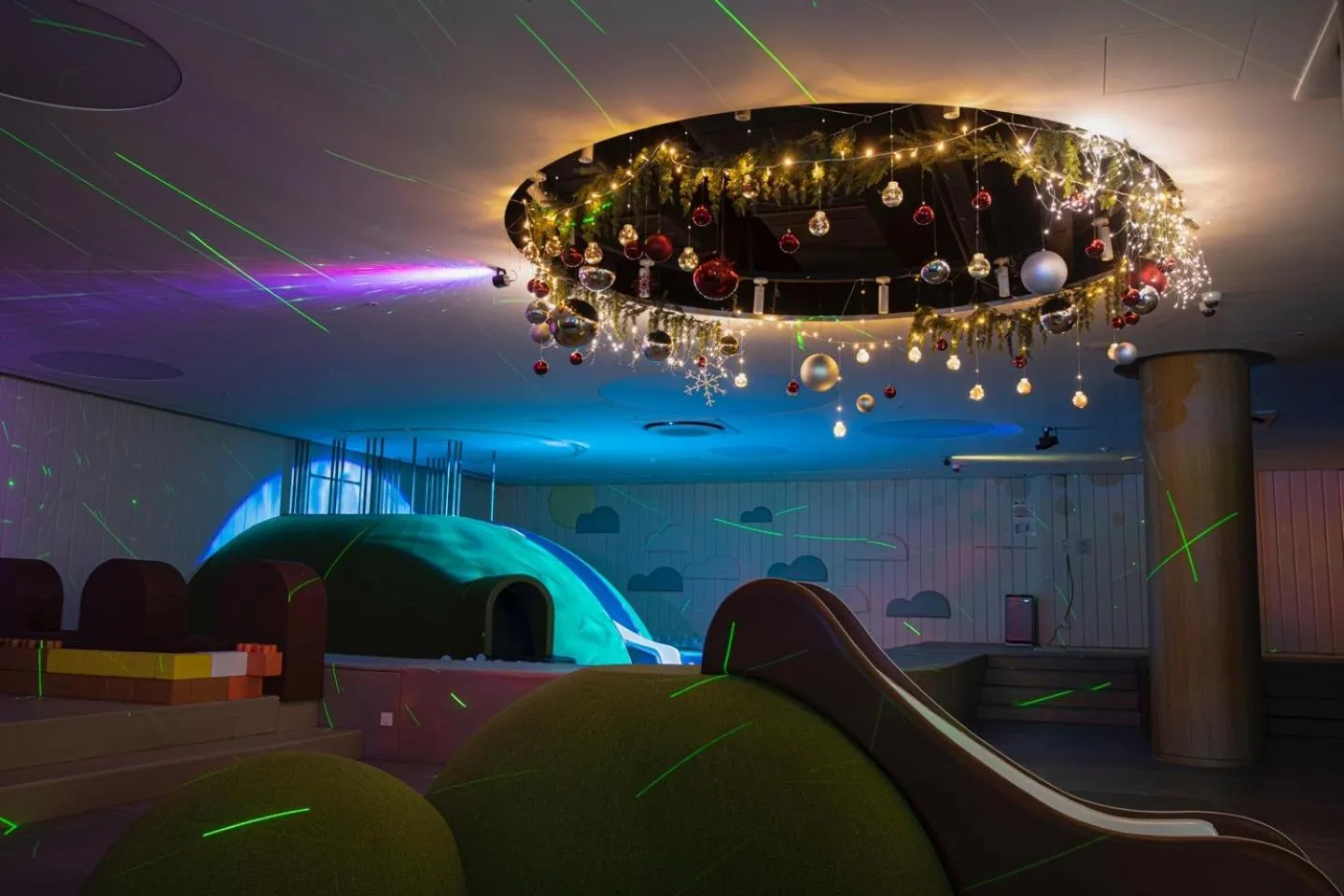 Kids's club in Phoenix Island