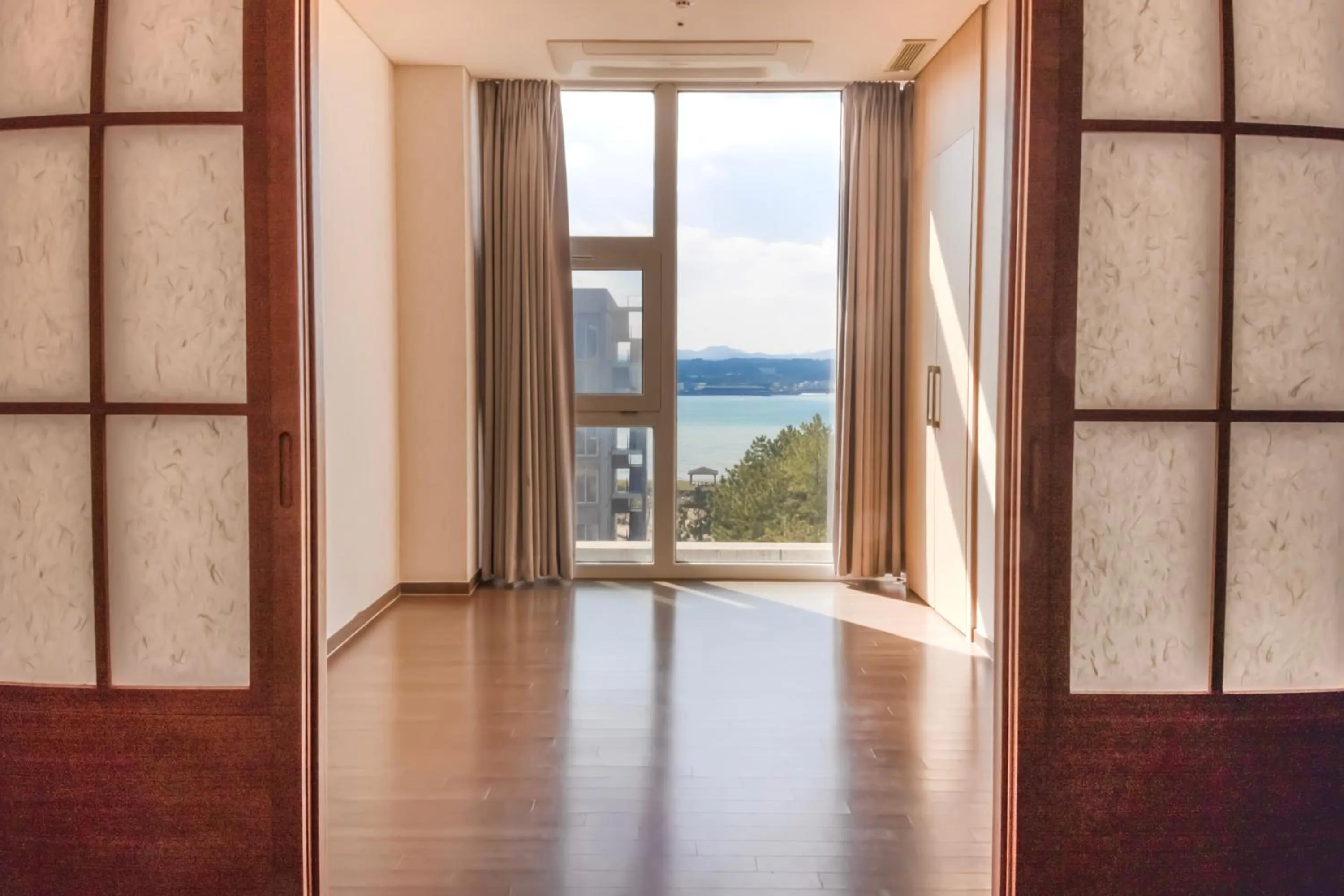 Decorative detail in Phoenix Island