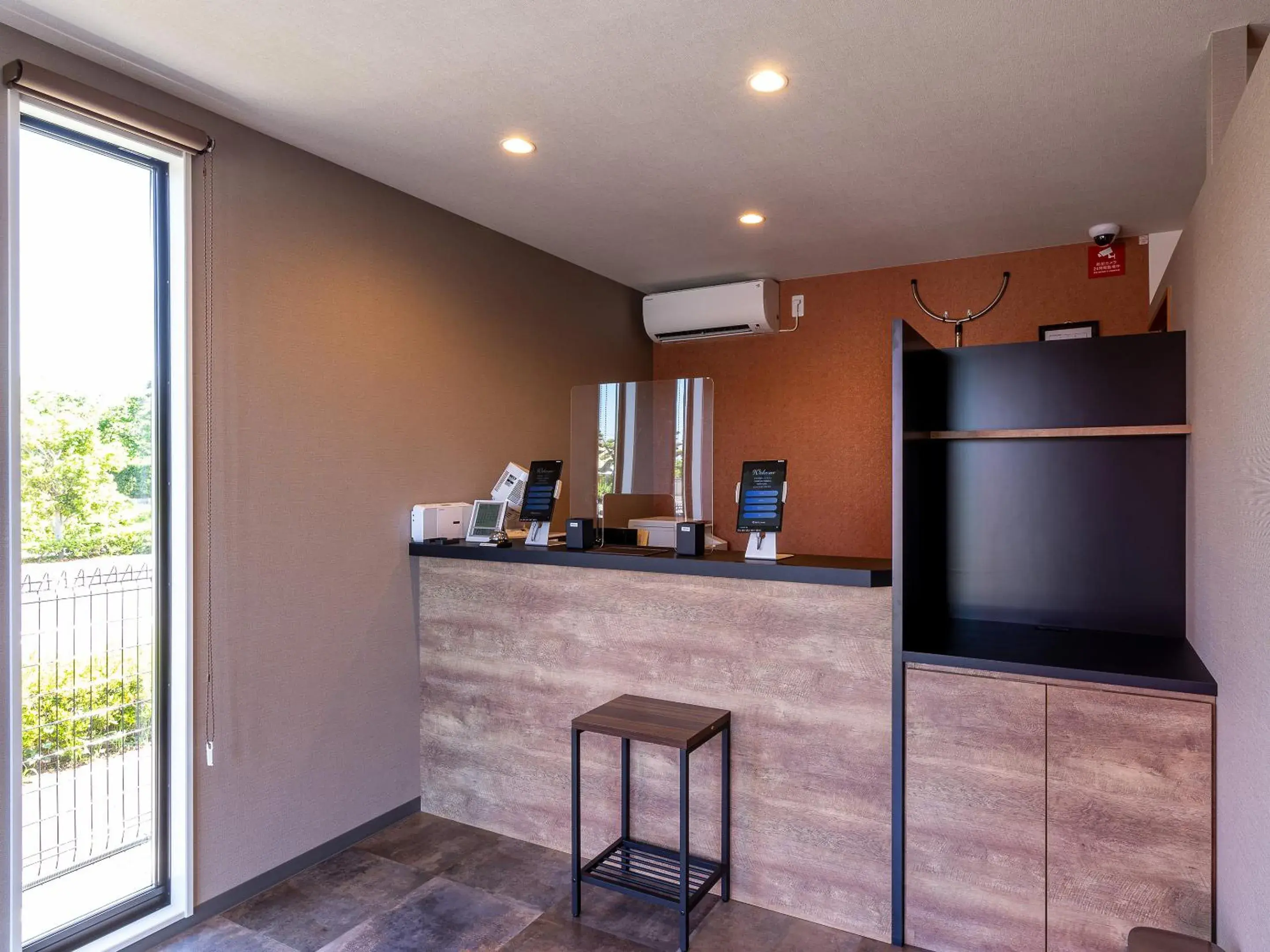 Lobby or reception in HOTEL R9 The Yard Izumi Lobby or reception in HOTEL R9 The Yard Izumi