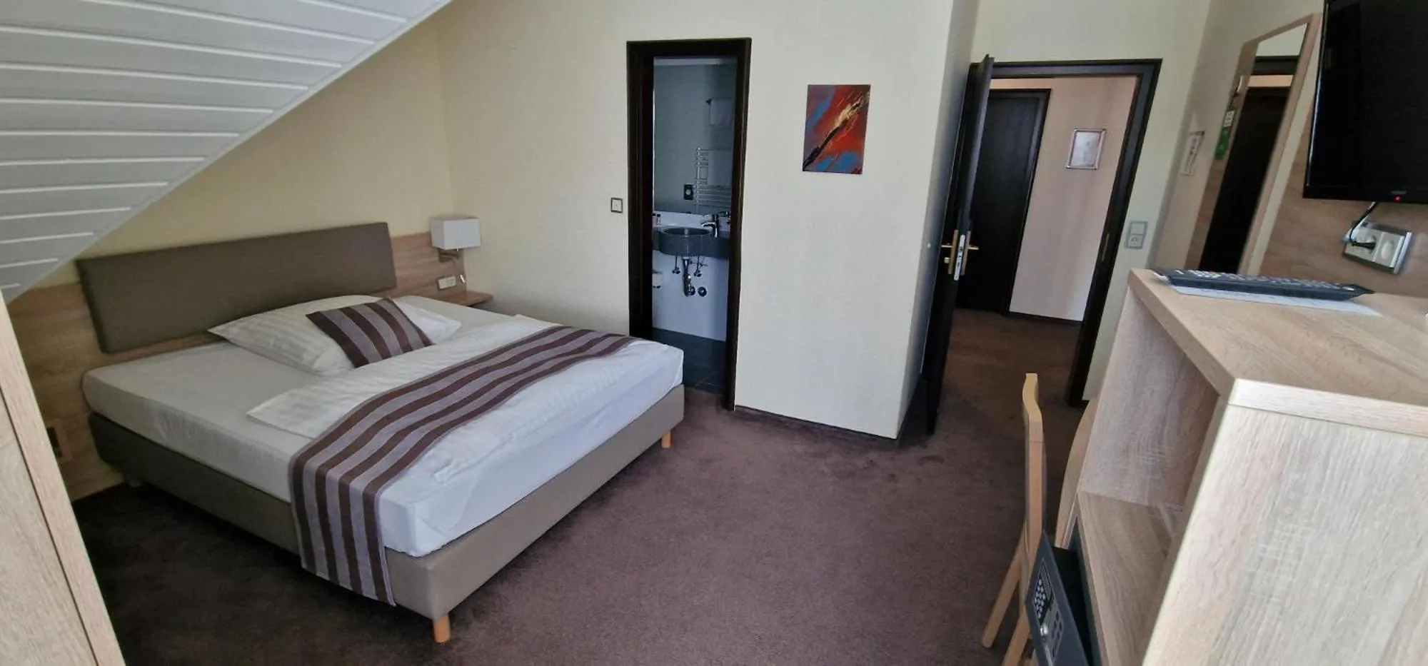 Photo of the whole room, Bed in Hotel & Restaurant Grotehof