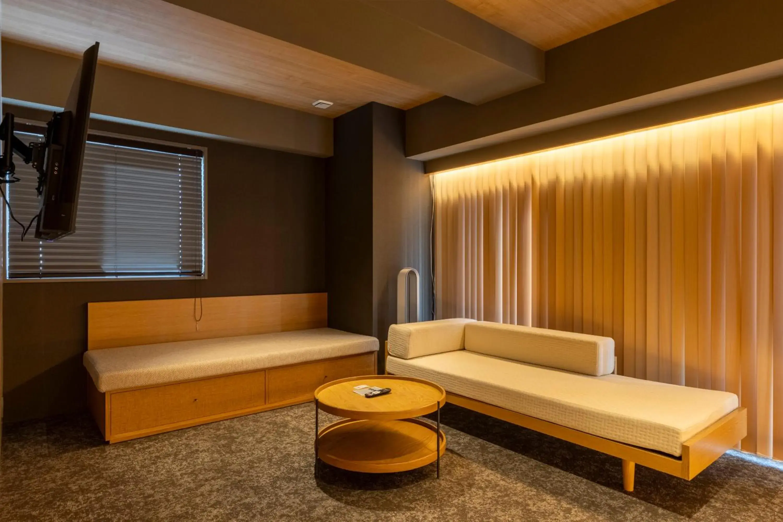 Photo of the whole room in HOTEL TOMOS ASAKUSA Photo of the whole room in HOTEL TOMOS ASAKUSA