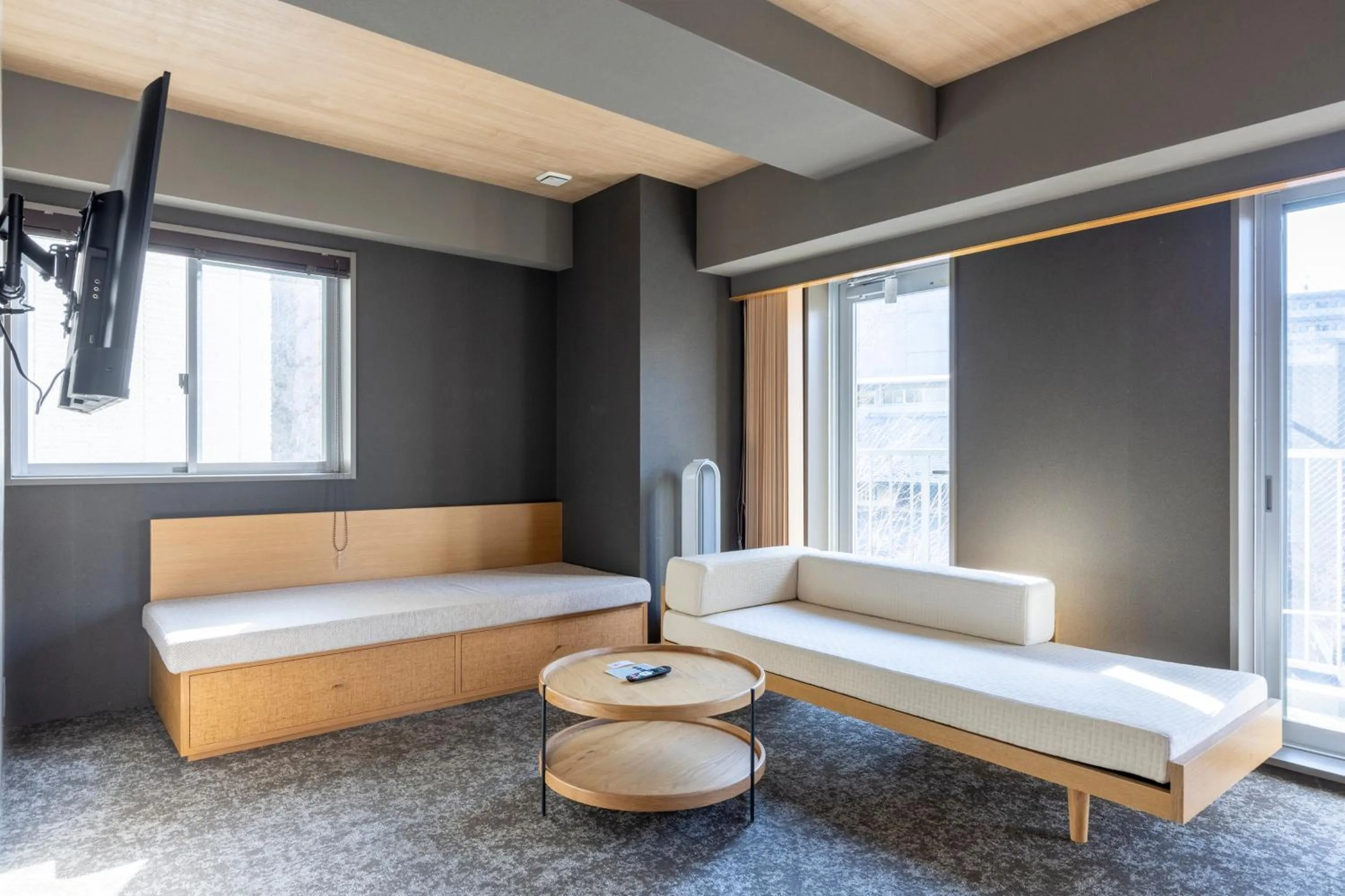 TV and multimedia, Bed in HOTEL TOMOS ASAKUSA