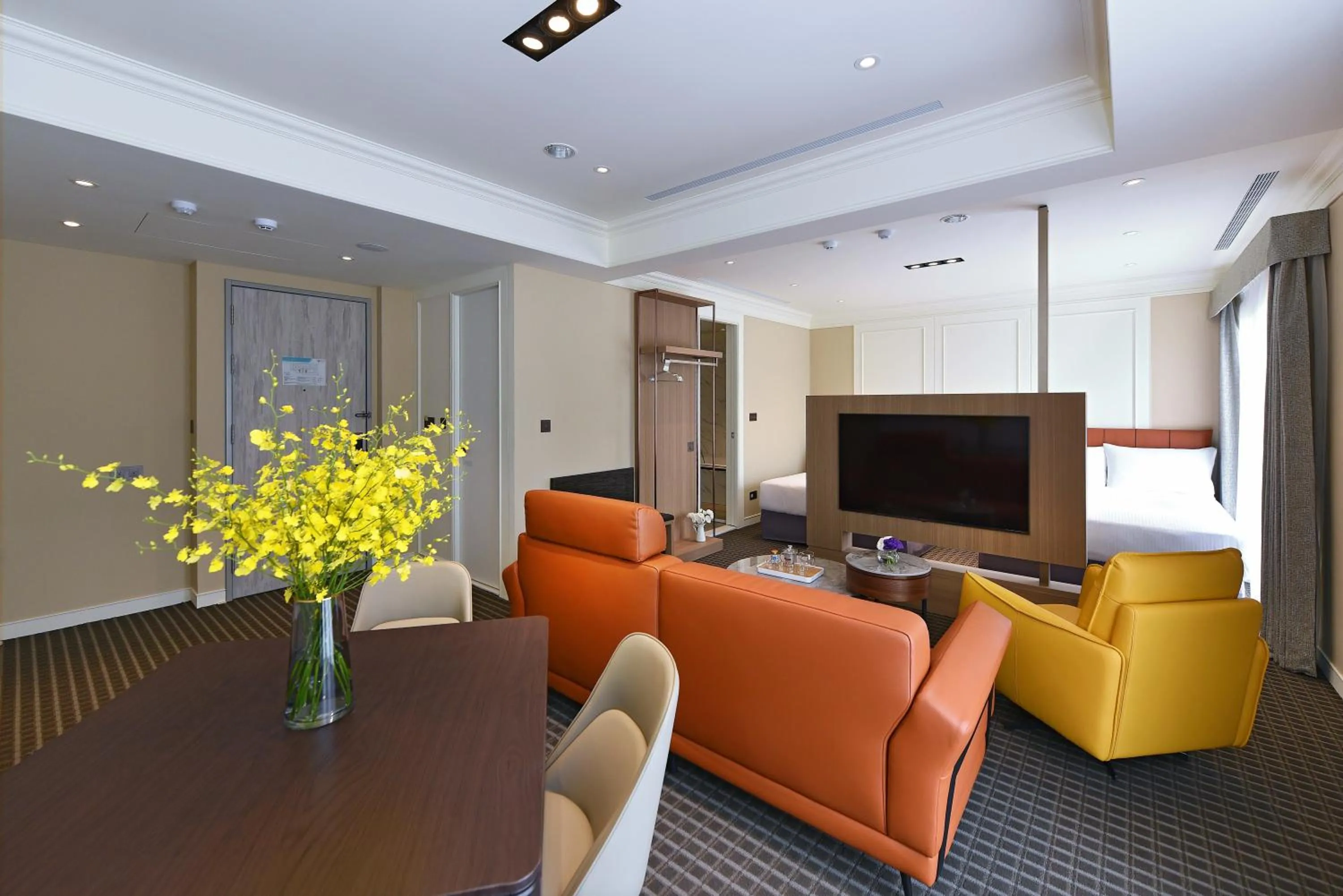 Communal lounge/ TV room in Fullon Poshtel - Shuili
