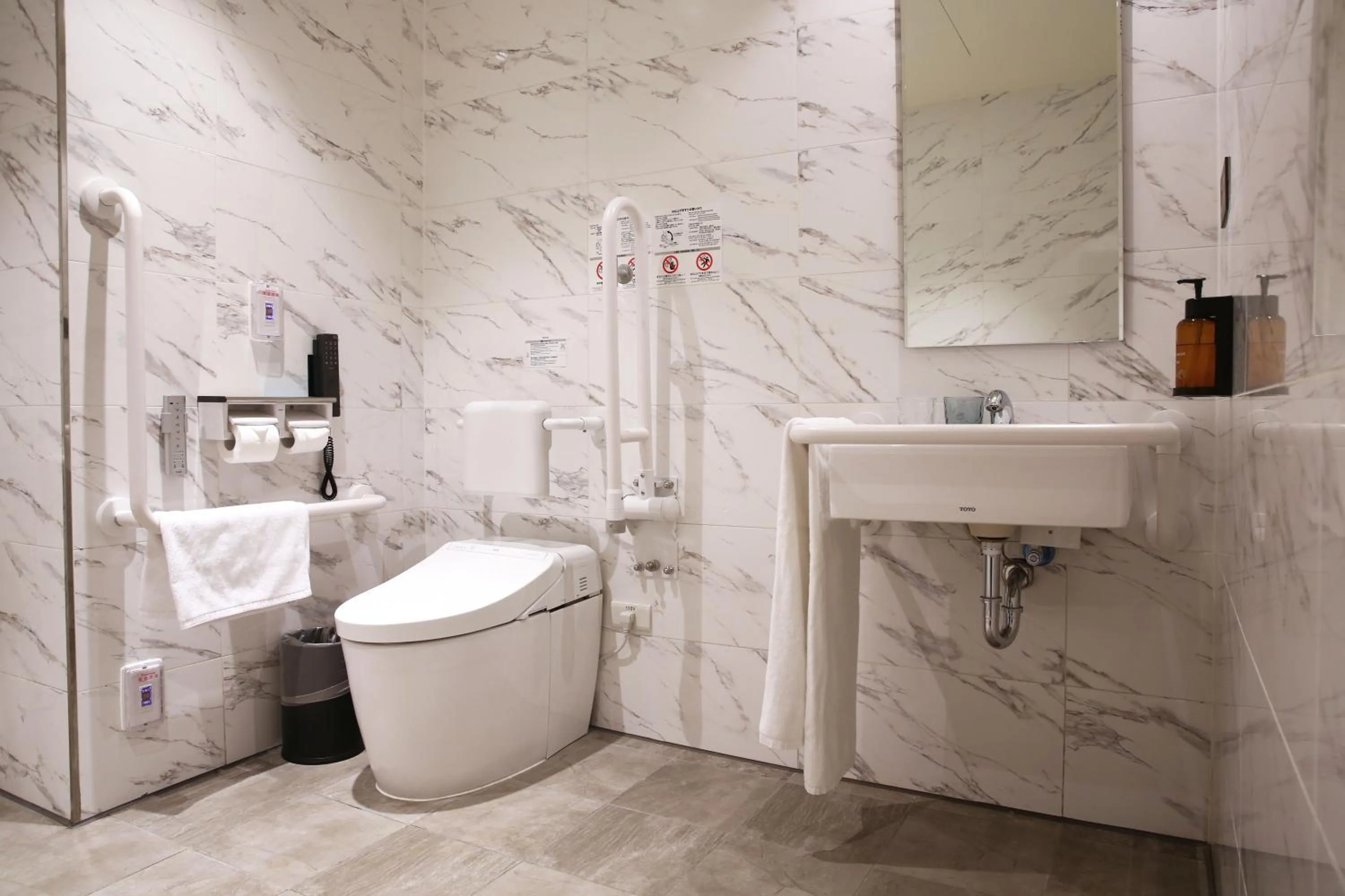 Bathroom in Fullon Poshtel - Shuili