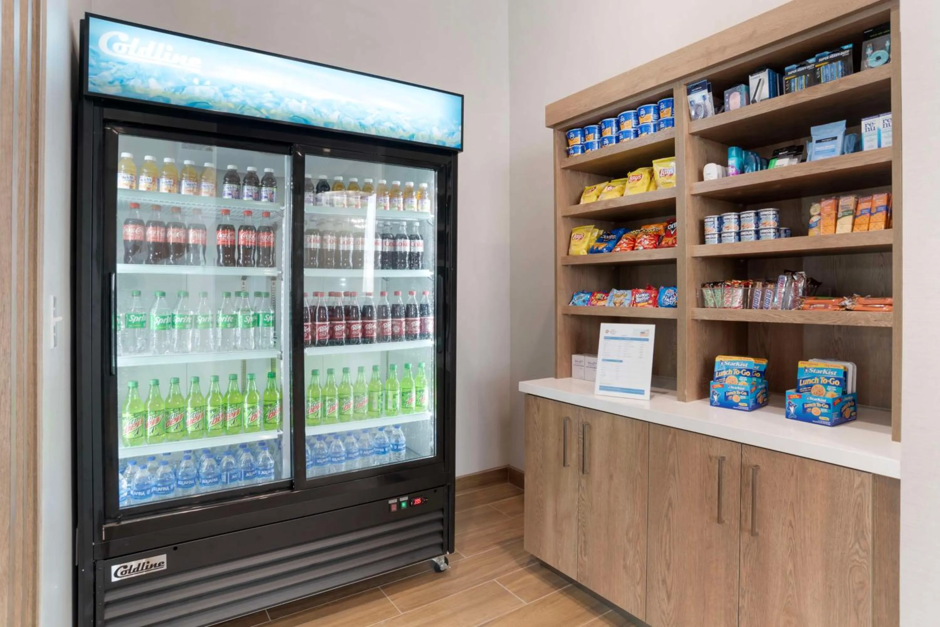 Property building in Best Western Plus Mobile Inn and Suites