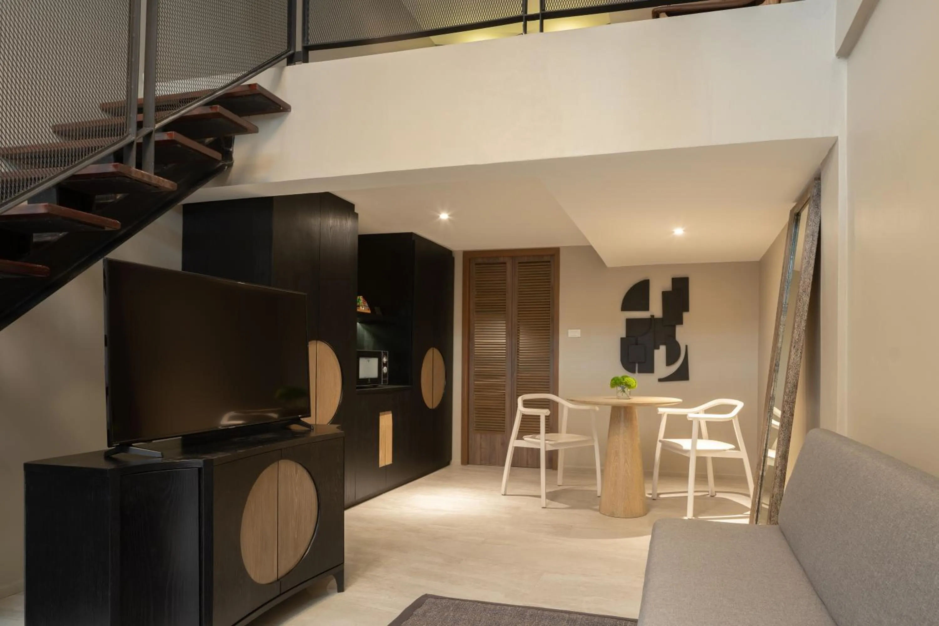 Living room in Stay Plus Hotel Bangkok