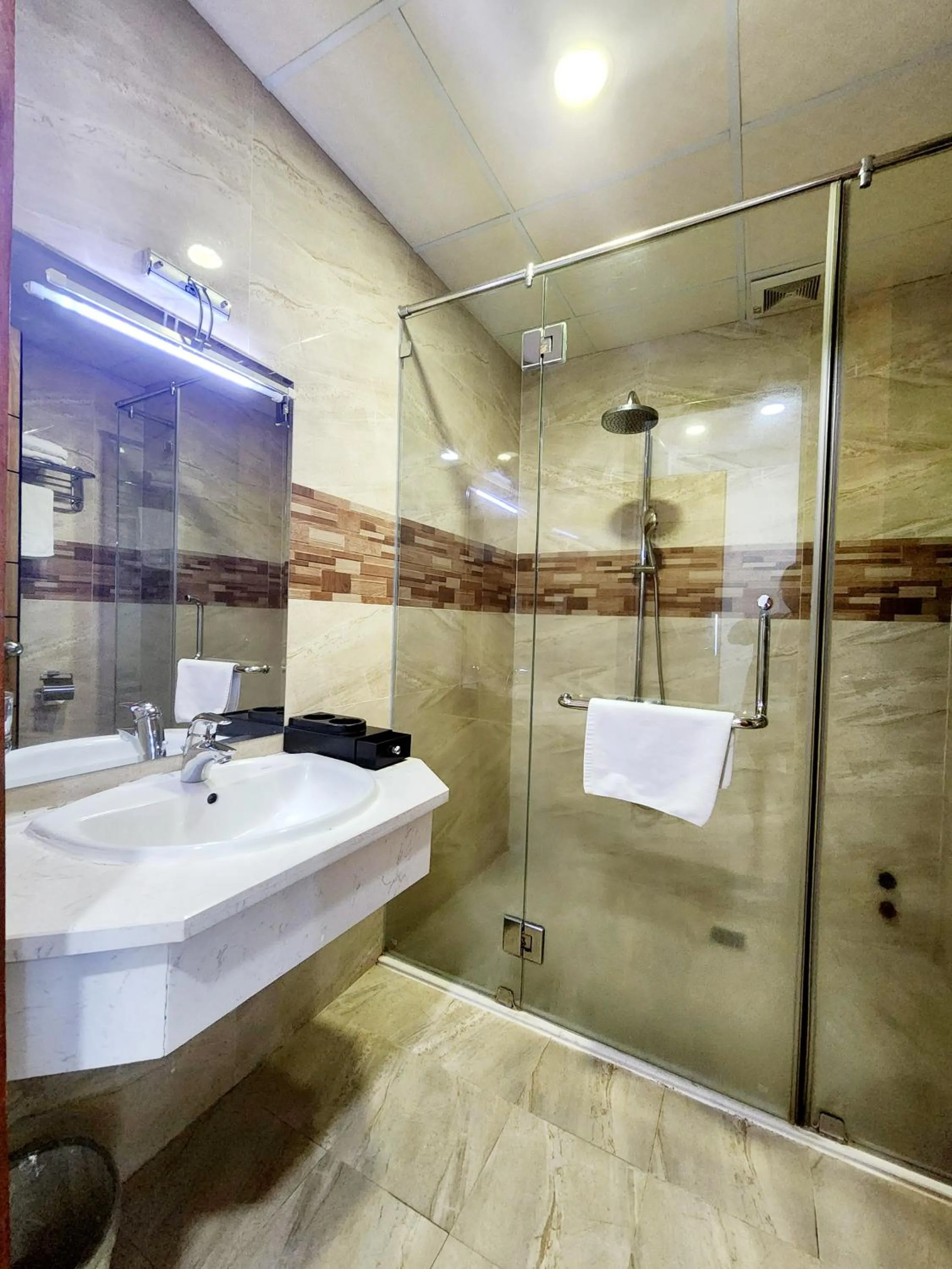 Bathroom in Happy Light Central Nha Trang