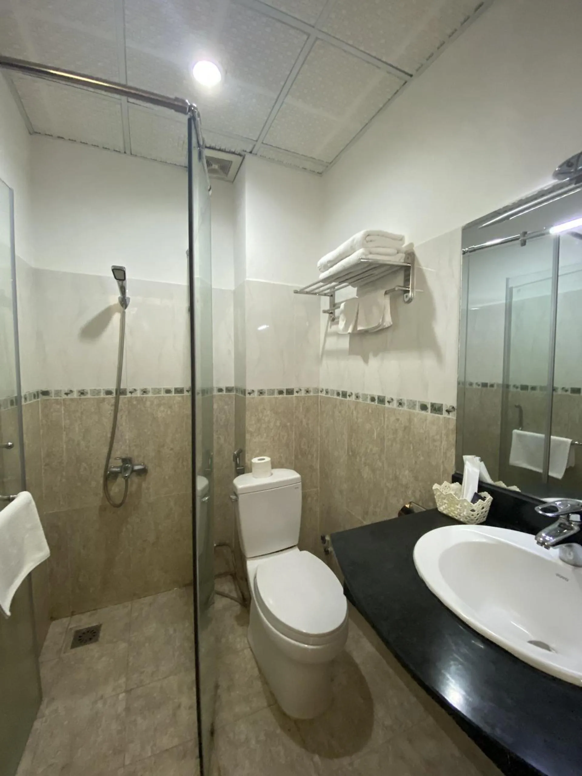 Shower in Happy Light Central Nha Trang