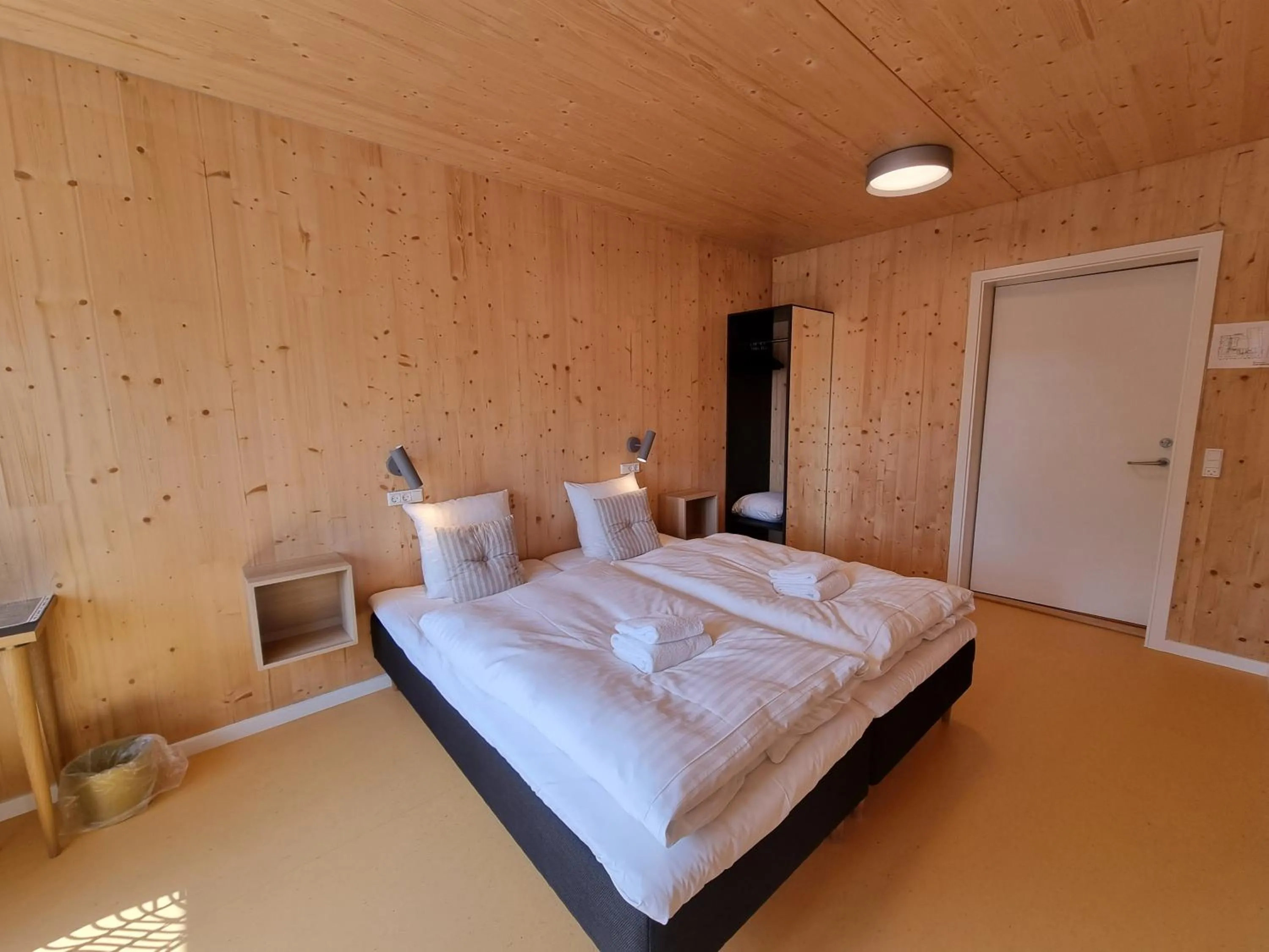 King Room - single occupancy - Disability Access in Skovsgård Hotel