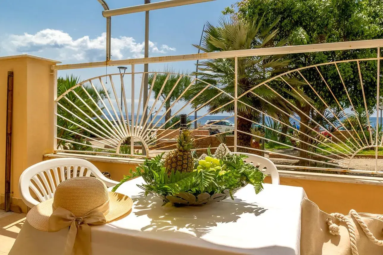 Casa Morgana-Beachfront Casa Morgana-Beachfront