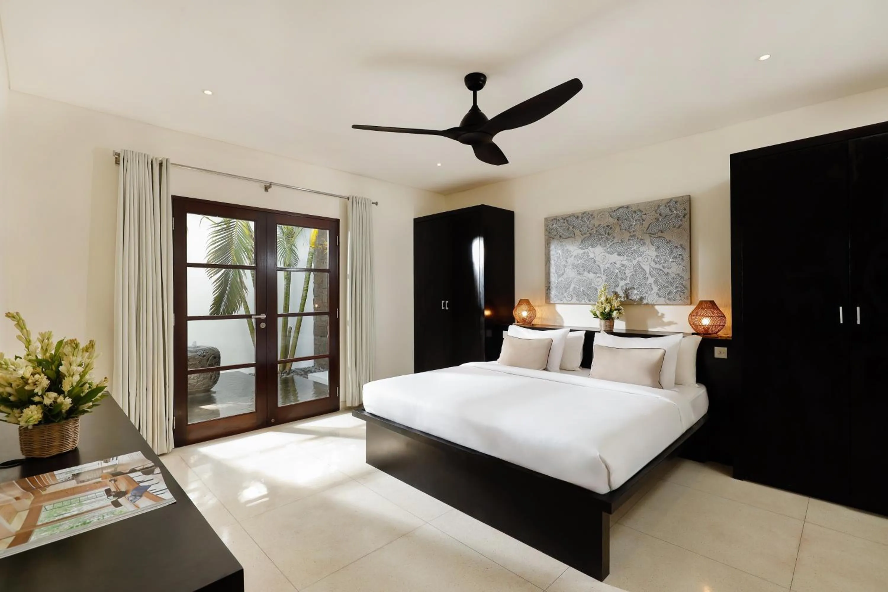Bed in Black Beach Villa - Absolute Beachfront Escape