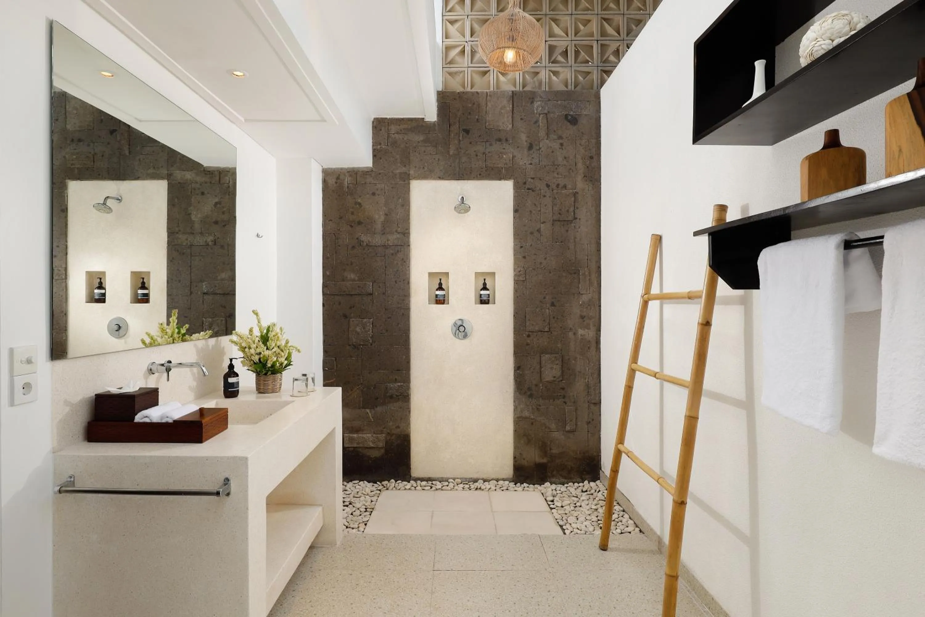 Shower in Black Beach Villa - Absolute Beachfront Escape