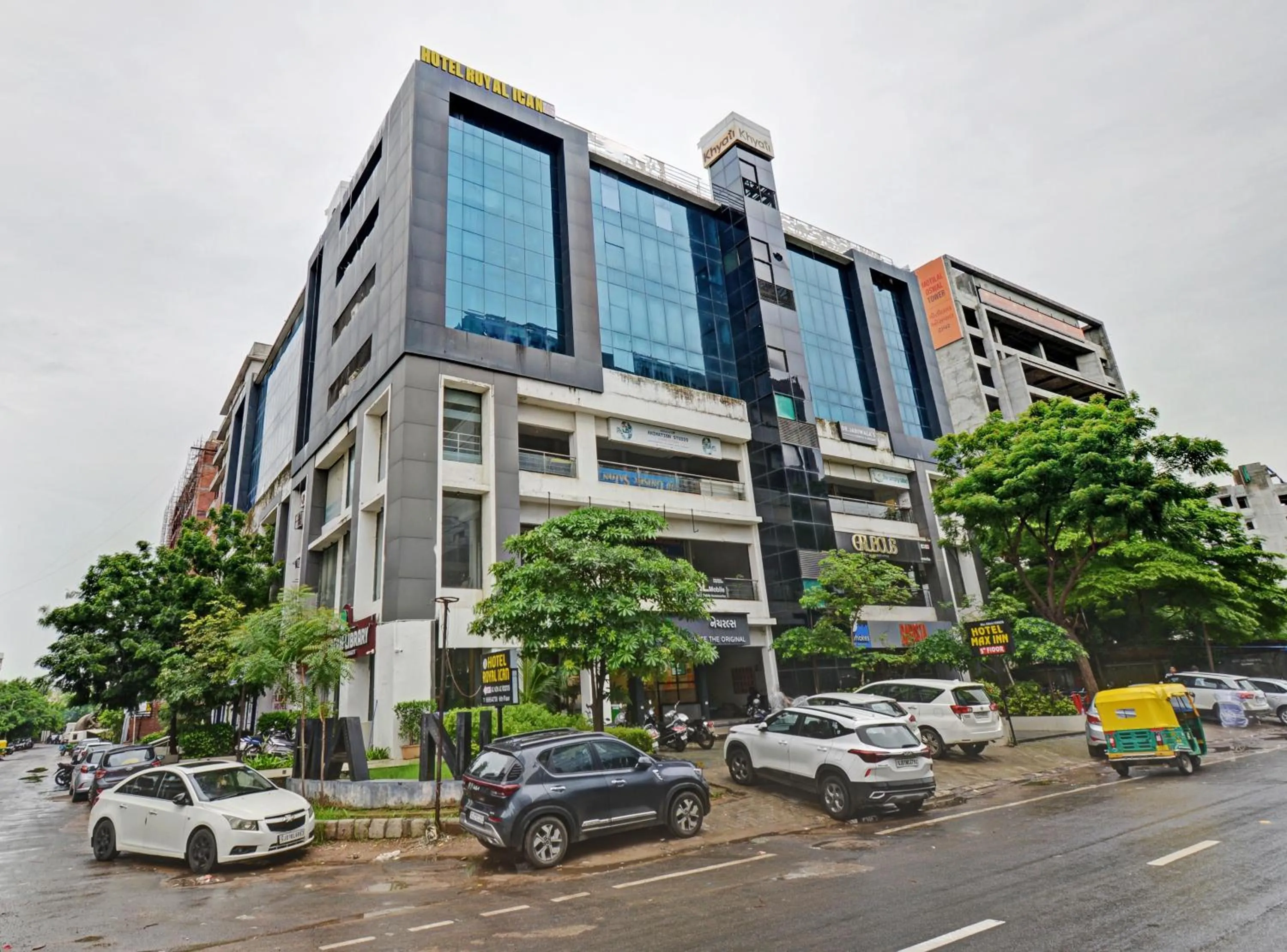 Property building in Hotel Royal Ican Sindhubhavan Road