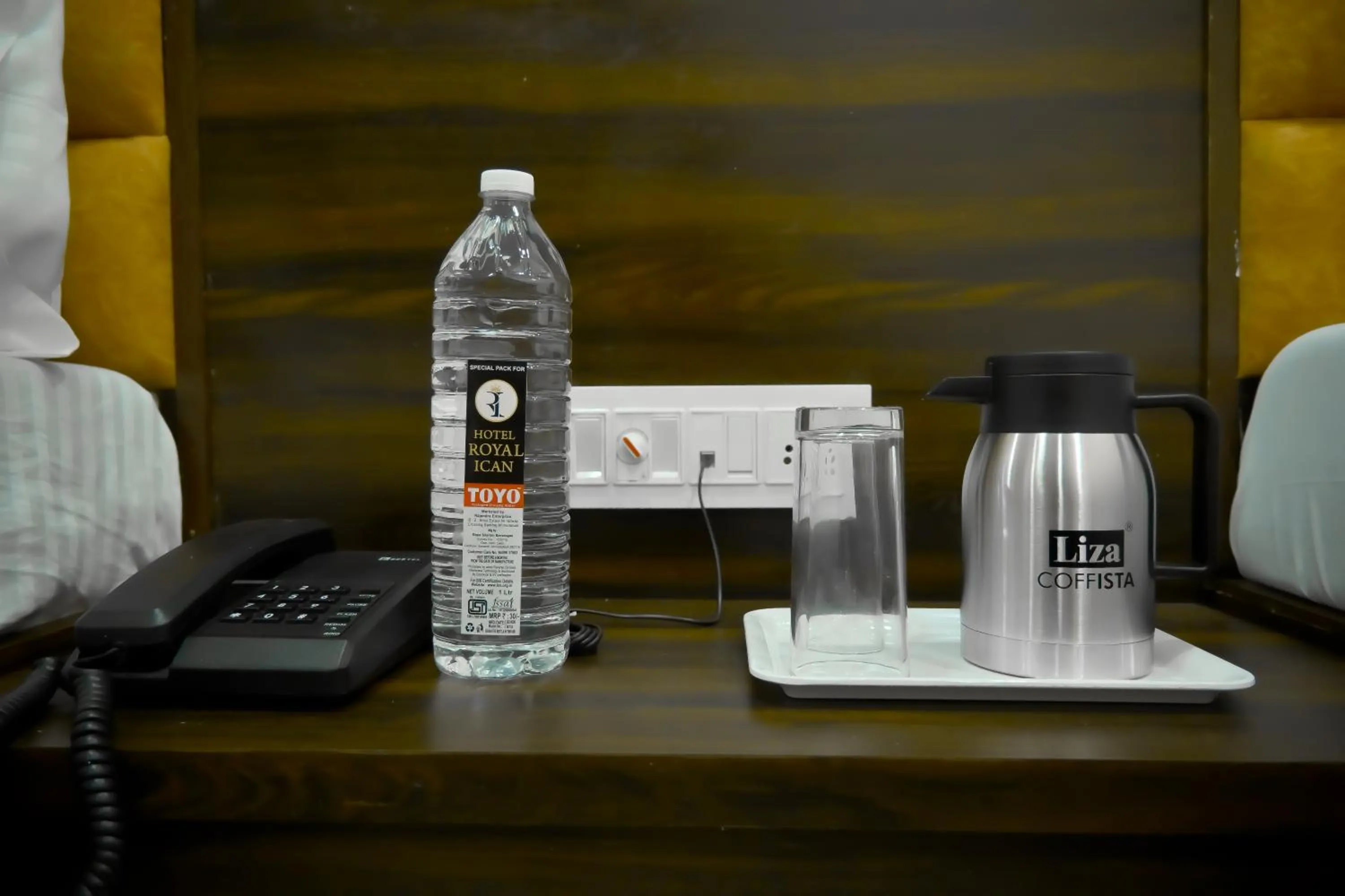 Coffee/tea facilities in Hotel Royal Ican Sindhubhavan Road