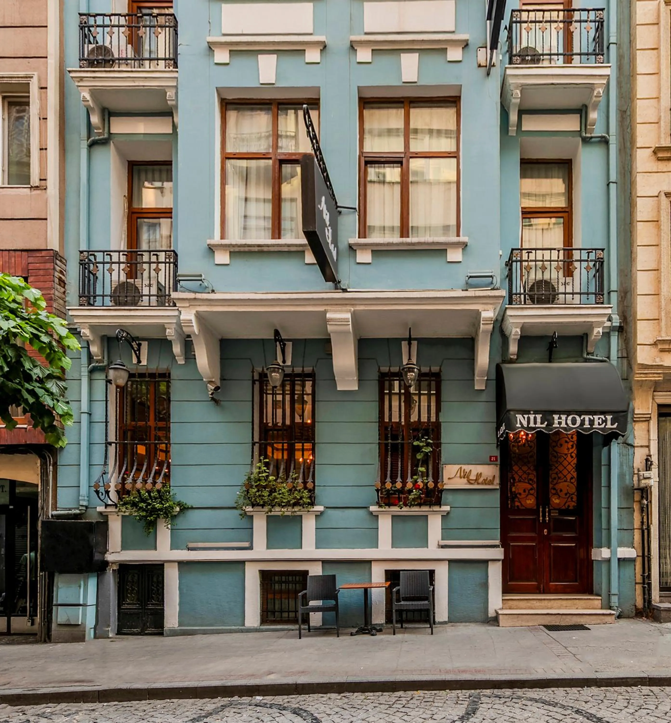 Property building in Nil Hotel İstanbul City Center