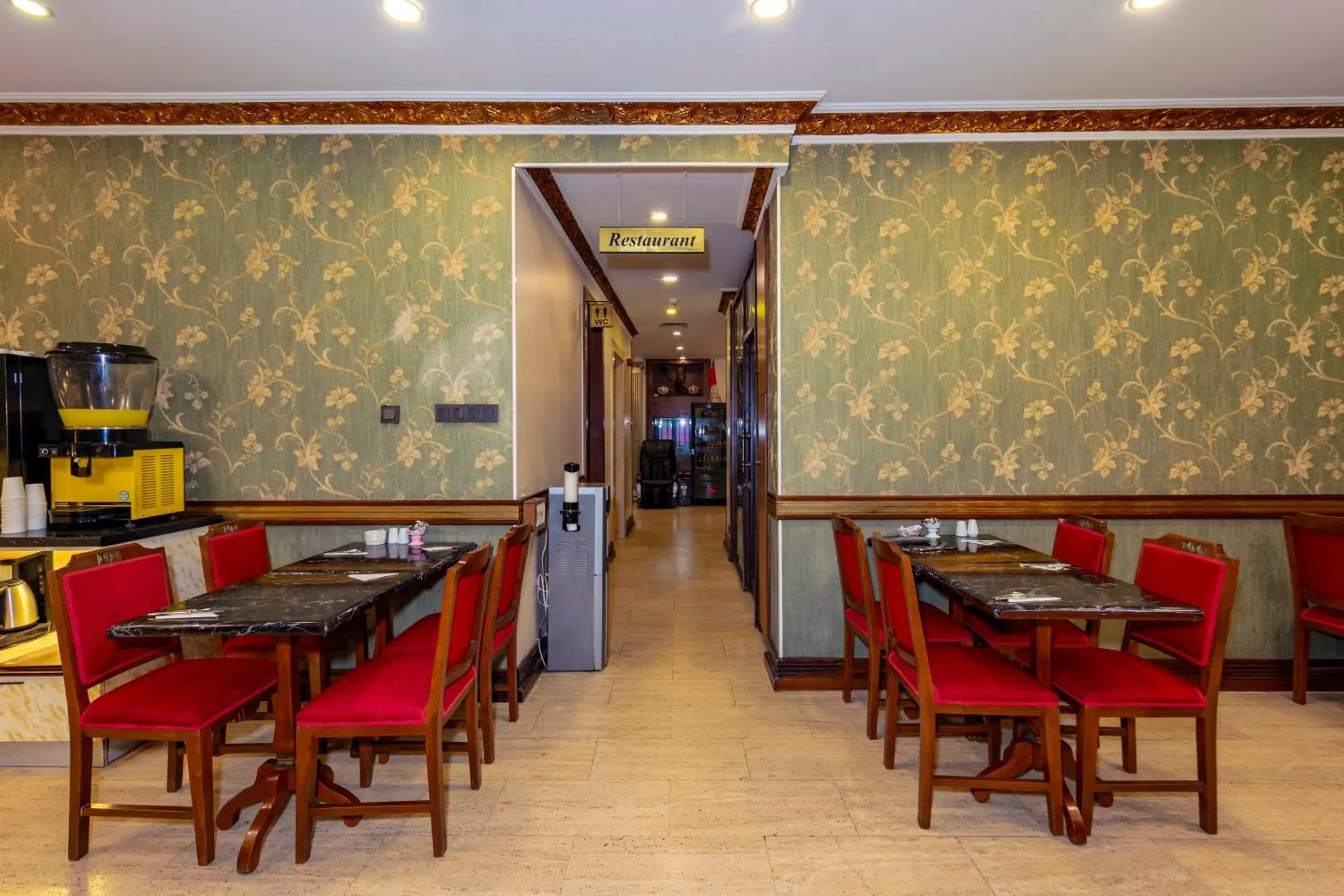 Restaurant/places to eat in Nil Hotel İstanbul City Center Restaurant/places to eat in Nil Hotel İstanbul City Center