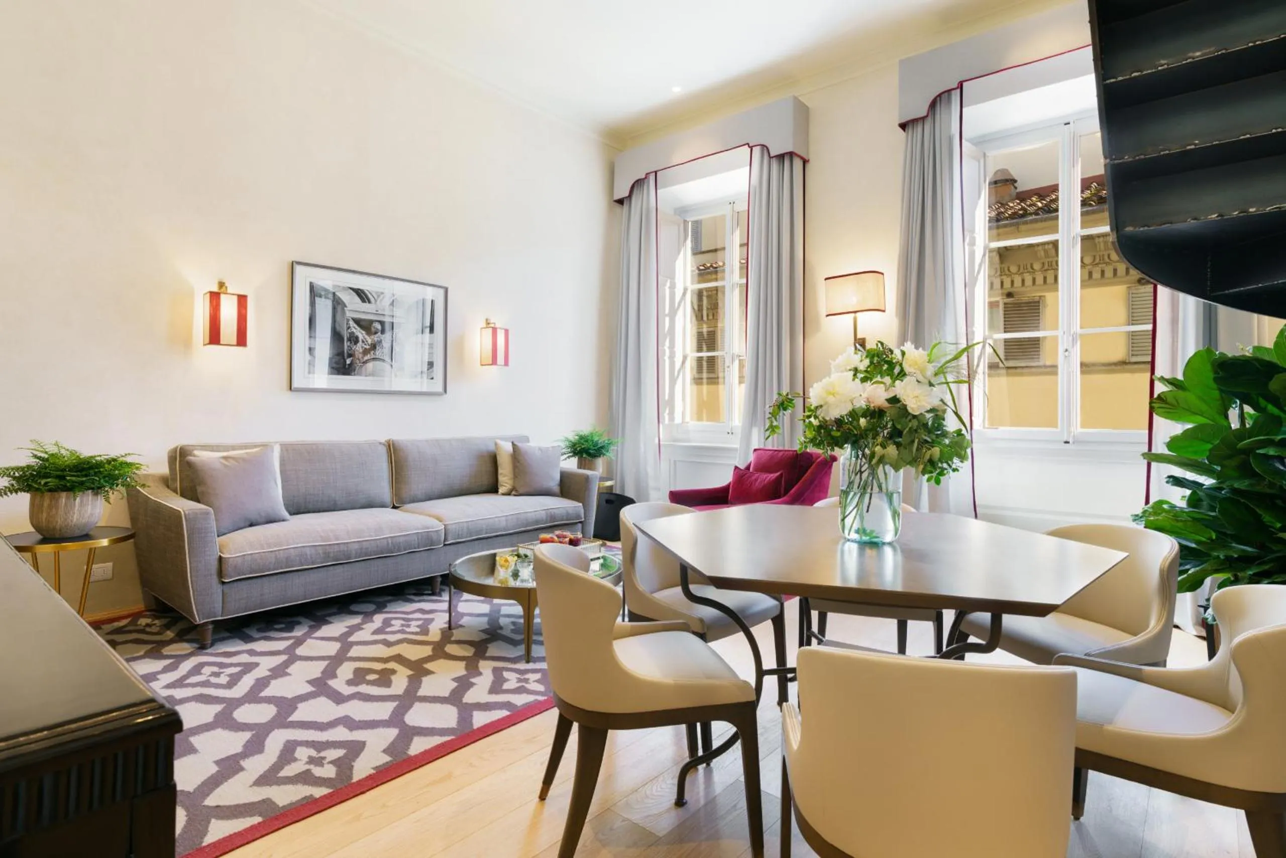 Living room in Marchesa Olympia City View- La Dimora degli Affreschi Florence