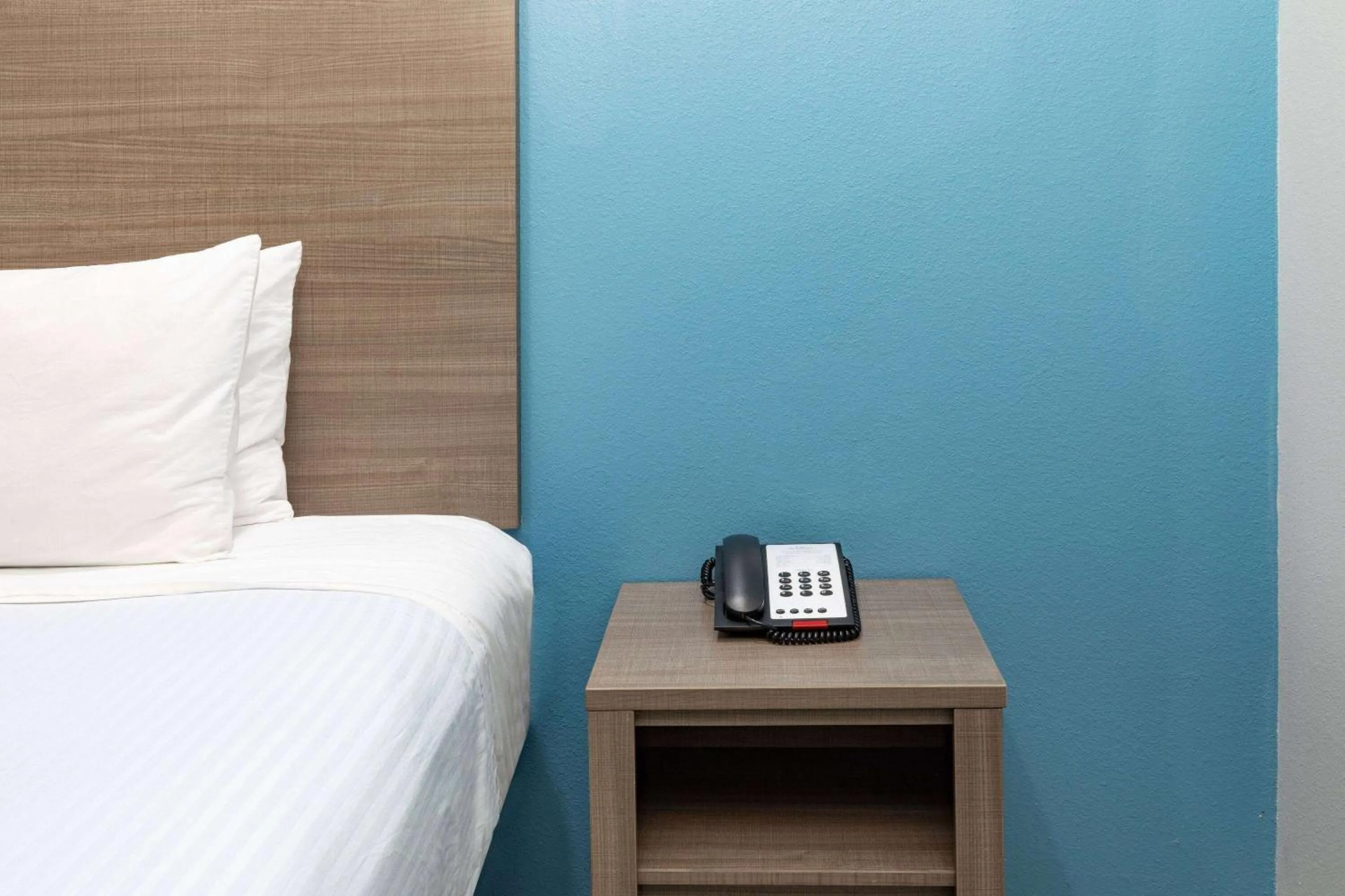 Photo of the whole room, Bed in Baymont by Wyndham Freeport Texas