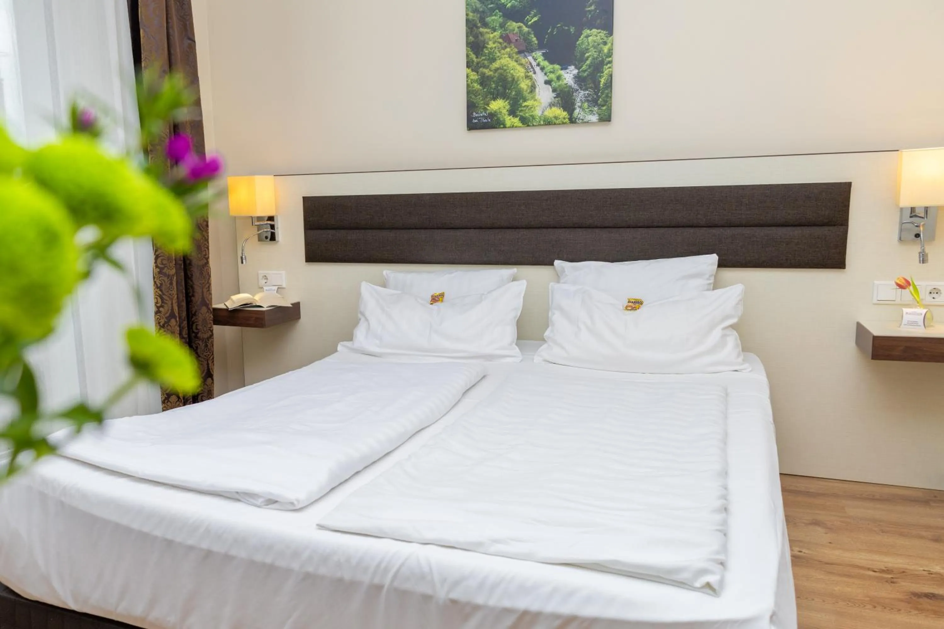 Photo of the whole room, Bed in Hotel Nordhausen