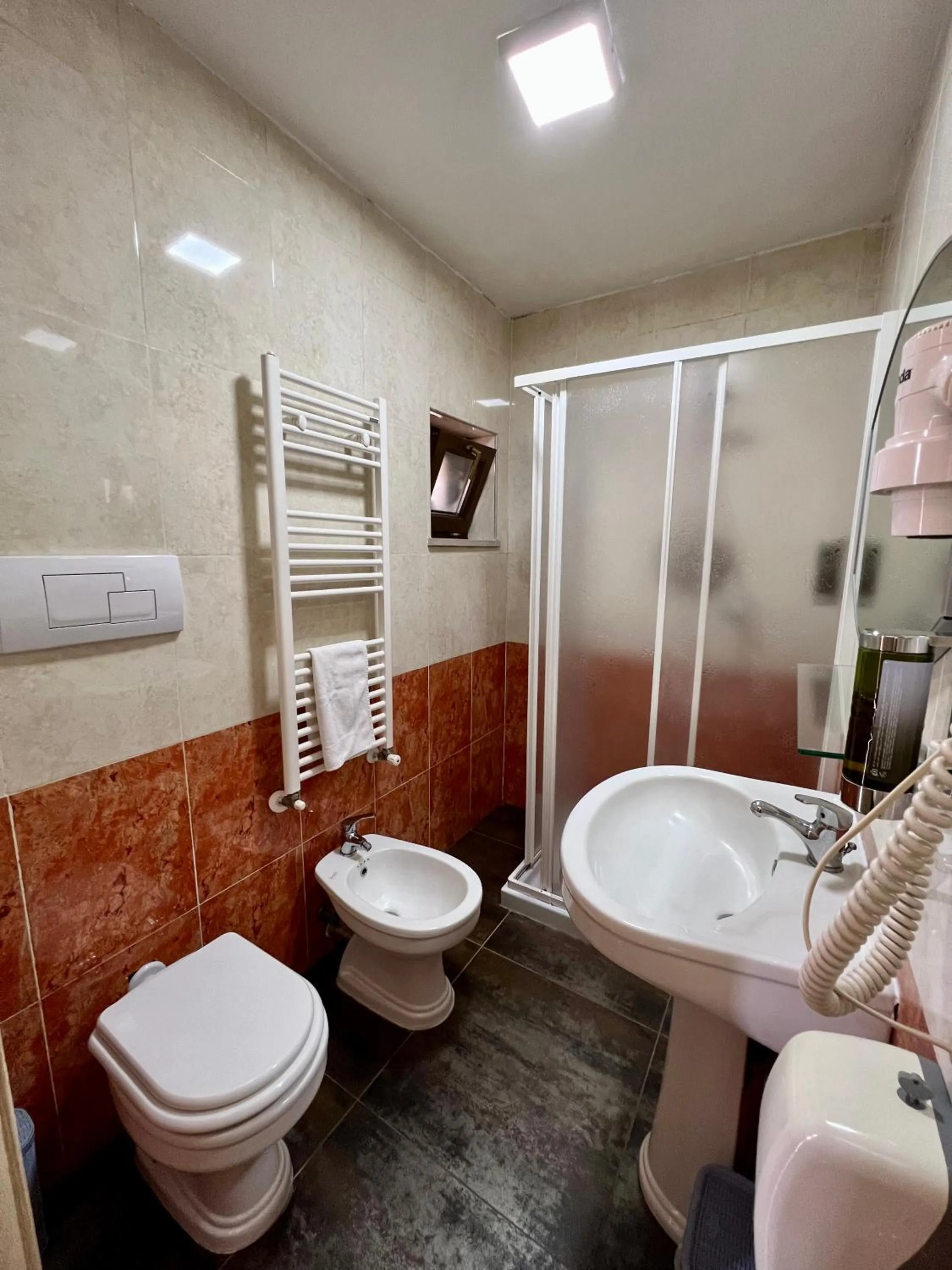 Shower, Bathroom in da Biagio B & B - Restaurant