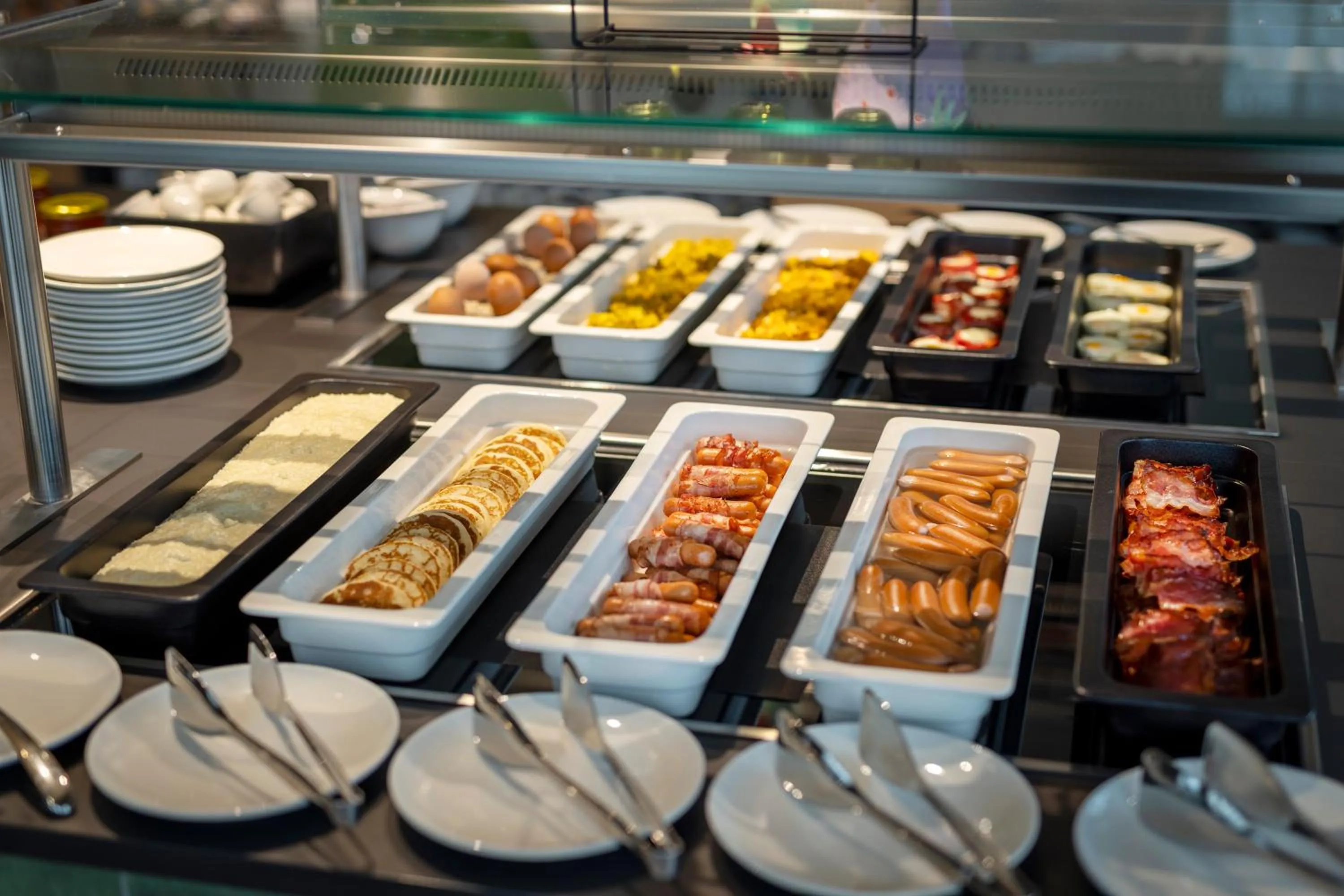 Buffet breakfast in JUFA Hotel Bad Radkersburg - inkl 4h Thermeneintritt in Parktherme